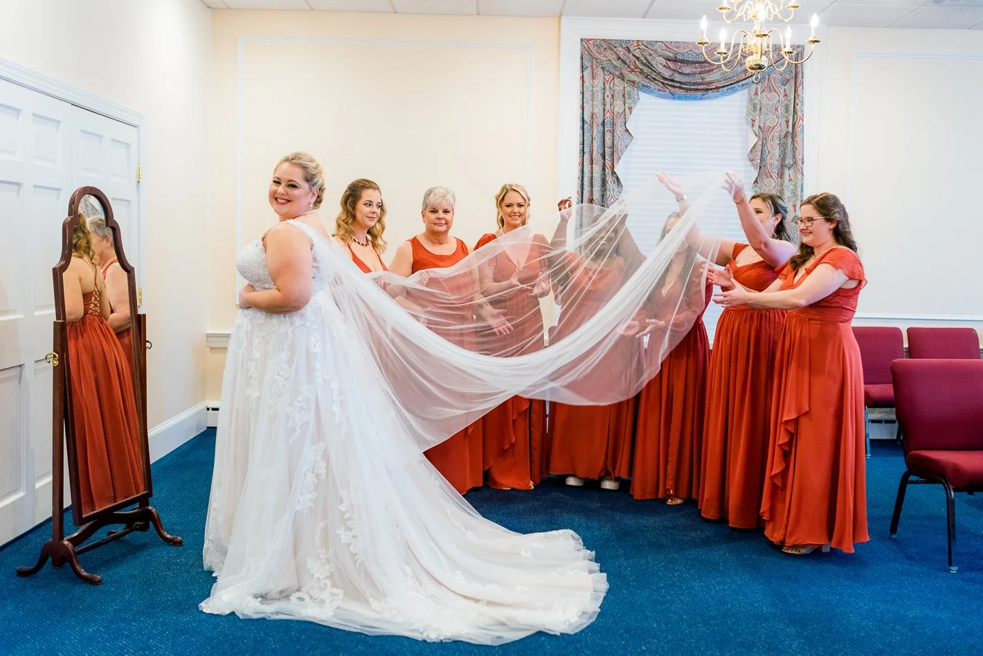 Downtown Fredericksburg_FallWedding_WeddingPhotographersFredericksburgVA_youseephotography_AlexBrandon_blogpic15.jpg