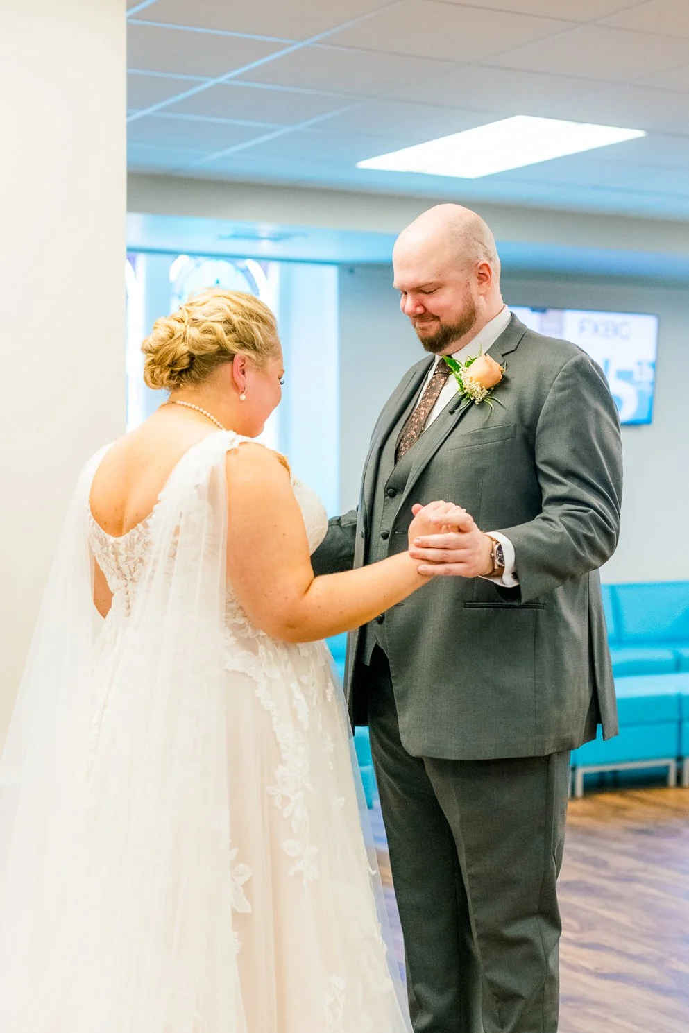 Downtown Fredericksburg_FallWedding_WeddingPhotographersFredericksburgVA_youseephotography_AlexBrandon_blogpic23.jpg