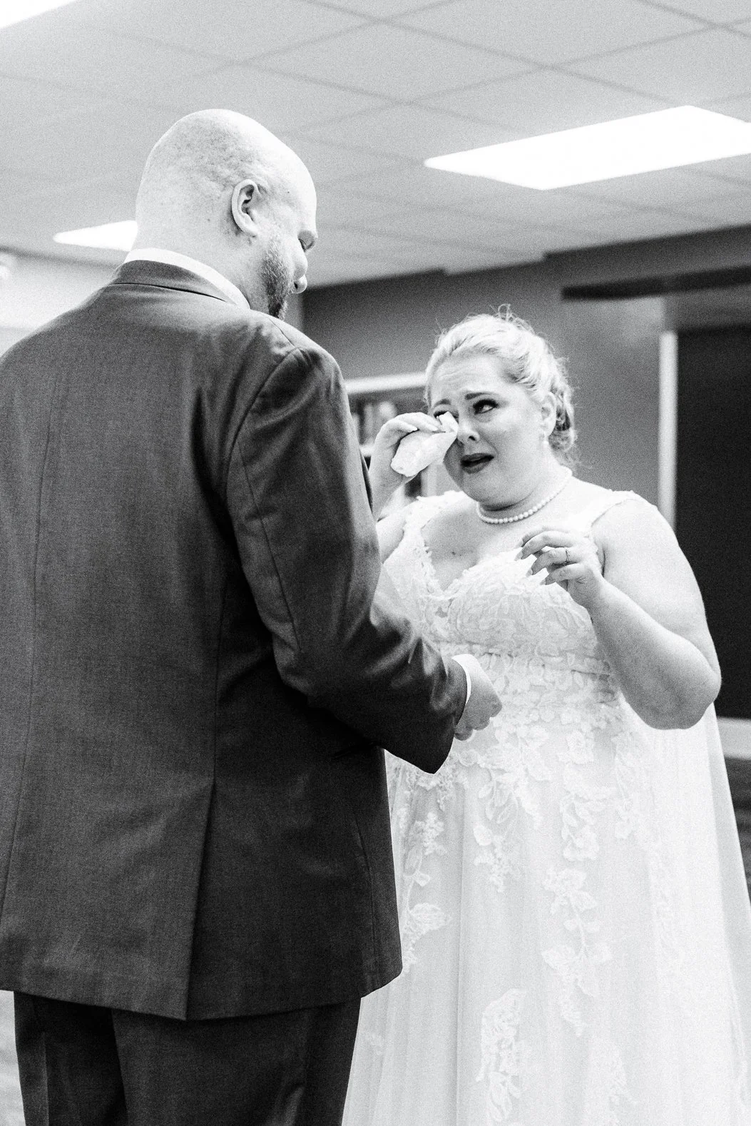 Downtown Fredericksburg_FallWedding_WeddingPhotographersFredericksburgVA_youseephotography_AlexBrandon_blogpic29.jpg