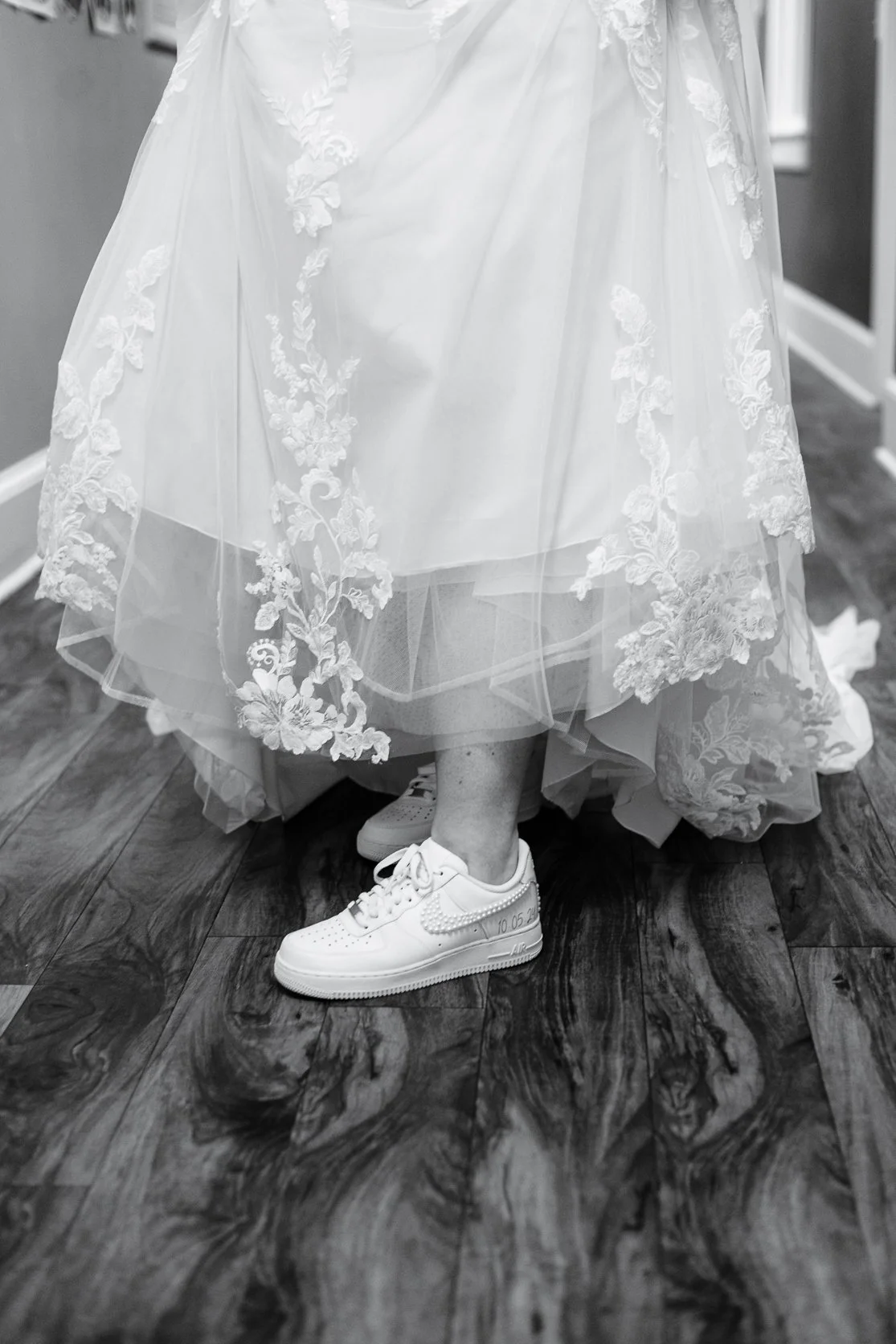 Downtown Fredericksburg_FallWedding_WeddingPhotographersFredericksburgVA_youseephotography_AlexBrandon_blogpic34.jpg