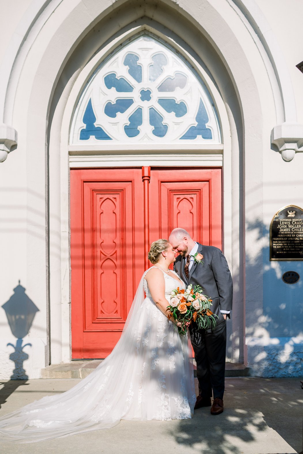 Downtown Fredericksburg_FallWedding_WeddingPhotographersFredericksburgVA_youseephotography_AlexBrandon_blogpic104.jpg