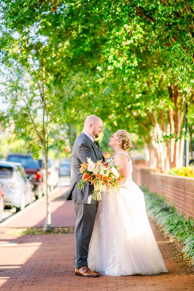 Downtown Fredericksburg_FallWedding_WeddingPhotographersFredericksburgVA_youseephotography_AlexBrandon_blogpic165.jpg