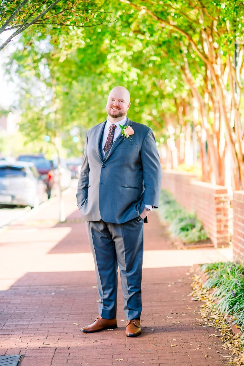 Downtown Fredericksburg_FallWedding_WeddingPhotographersFredericksburgVA_youseephotography_AlexBrandon_blogpic195.jpg