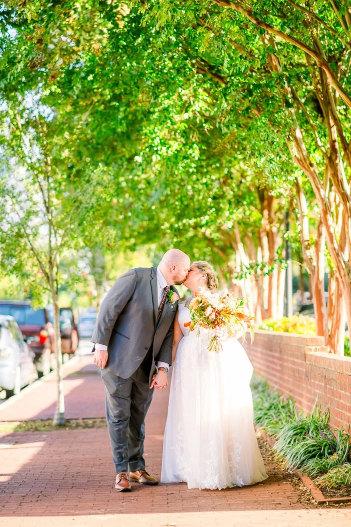 Downtown Fredericksburg_FallWedding_WeddingPhotographersFredericksburgVA_youseephotography_AlexBrandon_blogpic212.jpg