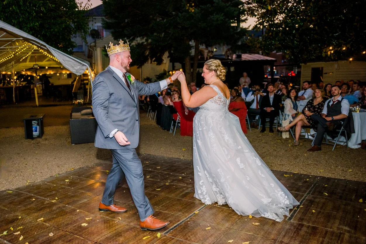 Downtown Fredericksburg_FallWedding_WeddingPhotographersFredericksburgVA_youseephotography_AlexBrandon_blogpic270.jpg