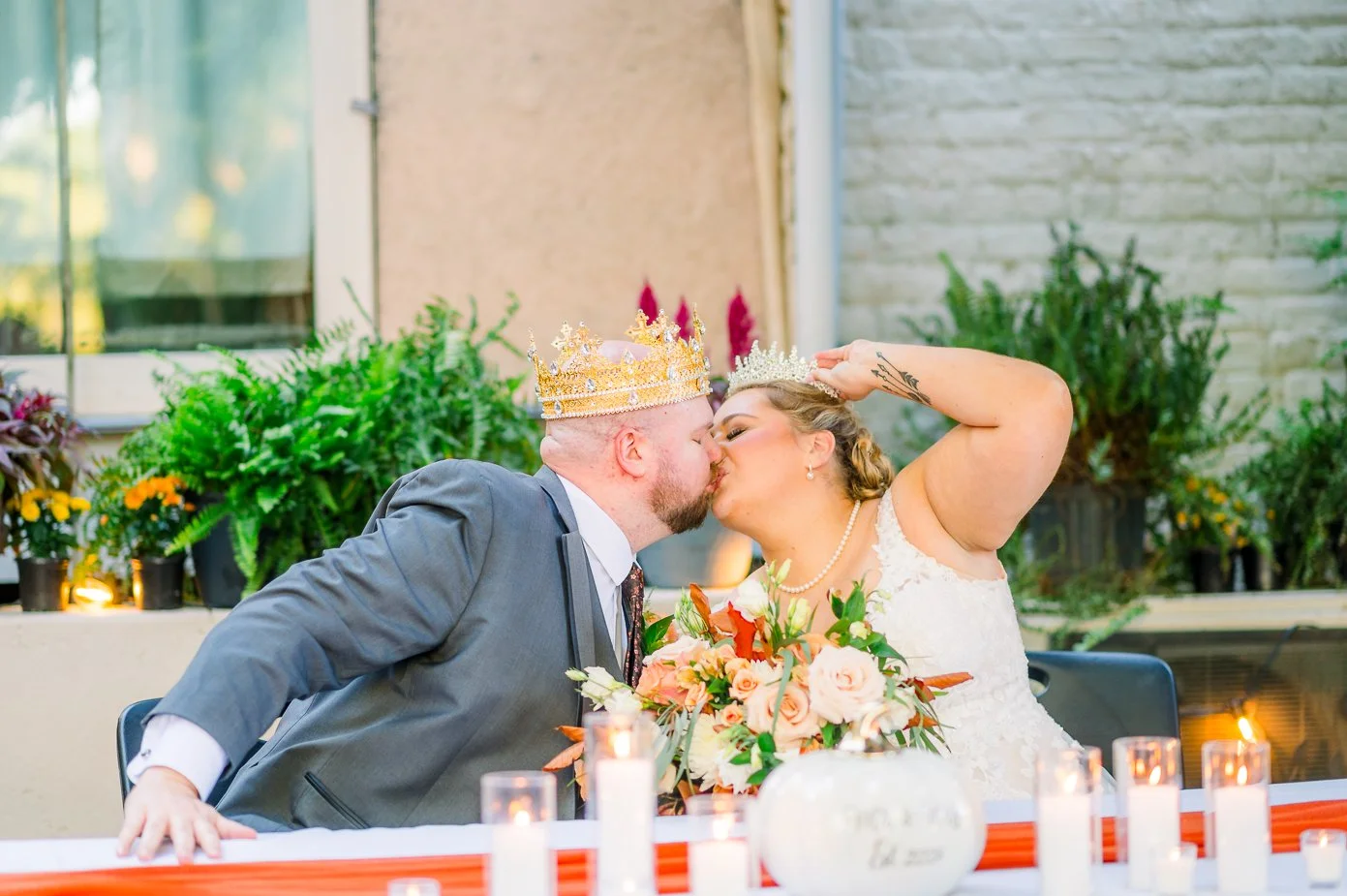 Downtown Fredericksburg_FallWedding_WeddingPhotographersFredericksburgVA_youseephotography_AlexBrandon_blogpic271a.jpg
