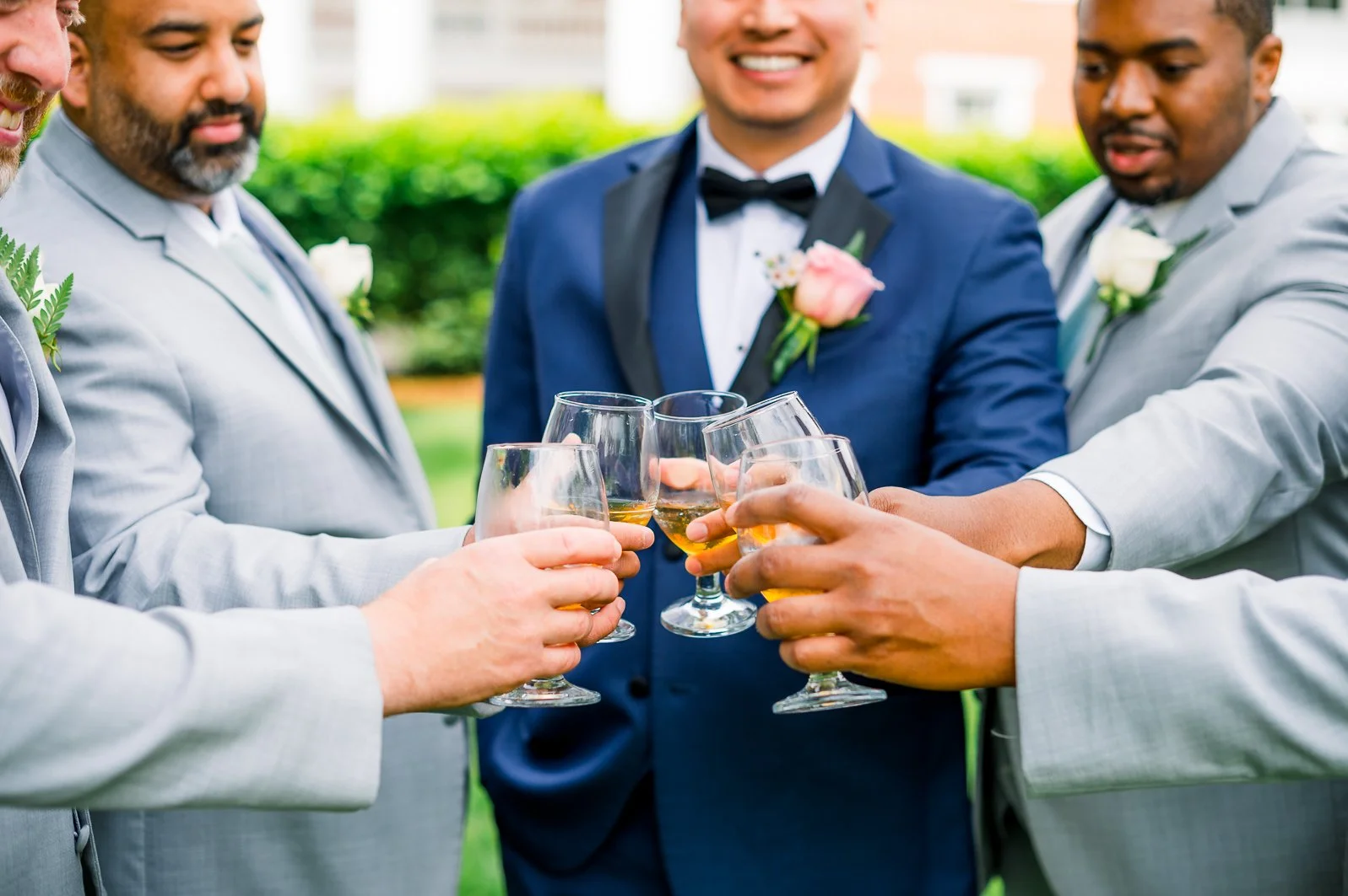 RaspberryPlainManor_Spring_WeddingPhotographersLeesburgVA_youseephotography_WendyBo_blogphoto50.jpg