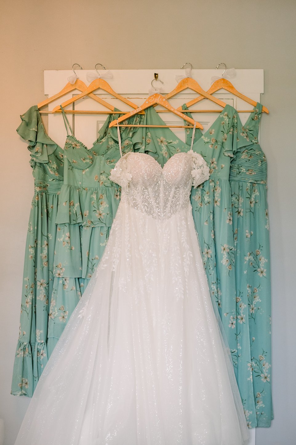 RaspberryPlainManor_Spring_WeddingPhotographersLeesburgVA_youseephotography_WendyBo_blogphoto19a.jpg