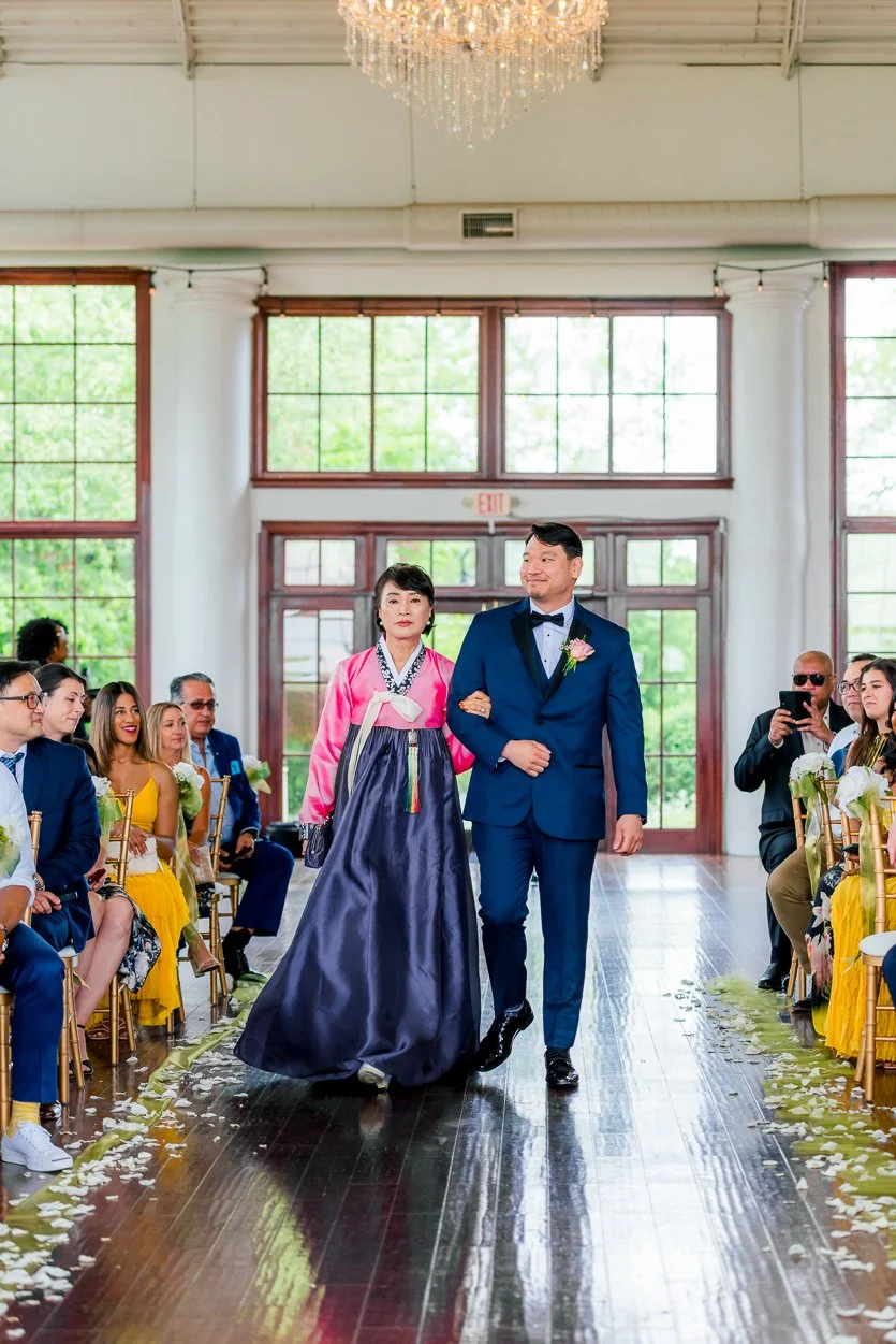 RaspberryPlainManor_Spring_WeddingPhotographersLeesburgVA_youseephotography_WendyBo_blogphoto97.jpg