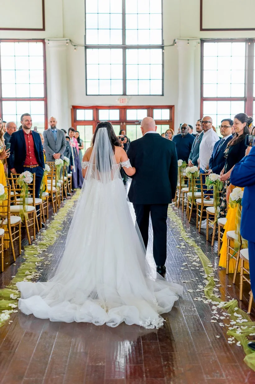 RaspberryPlainManor_Spring_WeddingPhotographersLeesburgVA_youseephotography_WendyBo_blogphoto103.jpg