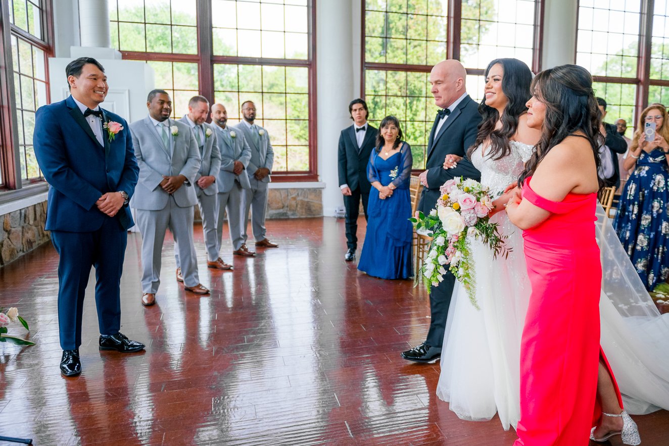 RaspberryPlainManor_Spring_WeddingPhotographersLeesburgVA_youseephotography_WendyBo_blogphoto108.jpg