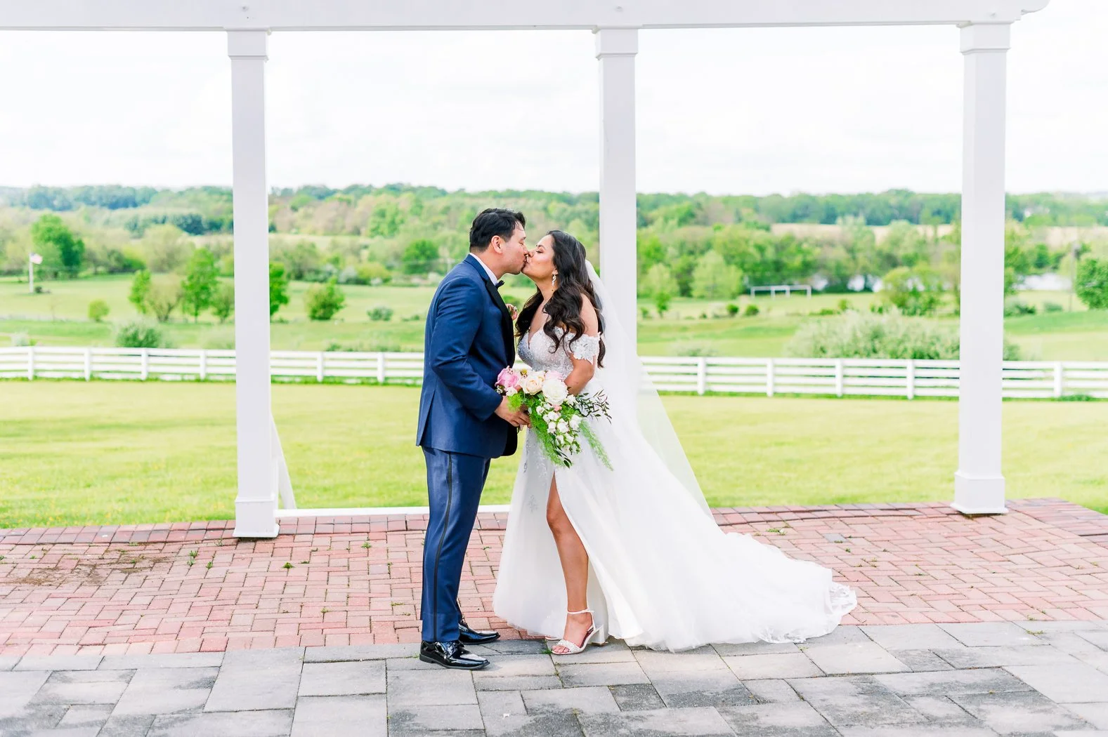 RaspberryPlainManor_Spring_WeddingPhotographersLeesburgVA_youseephotography_WendyBo_blogphoto142.jpg