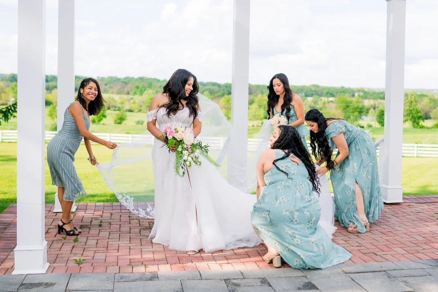 RaspberryPlainManor_Spring_WeddingPhotographersLeesburgVA_youseephotography_WendyBo_blogphoto144.jpg