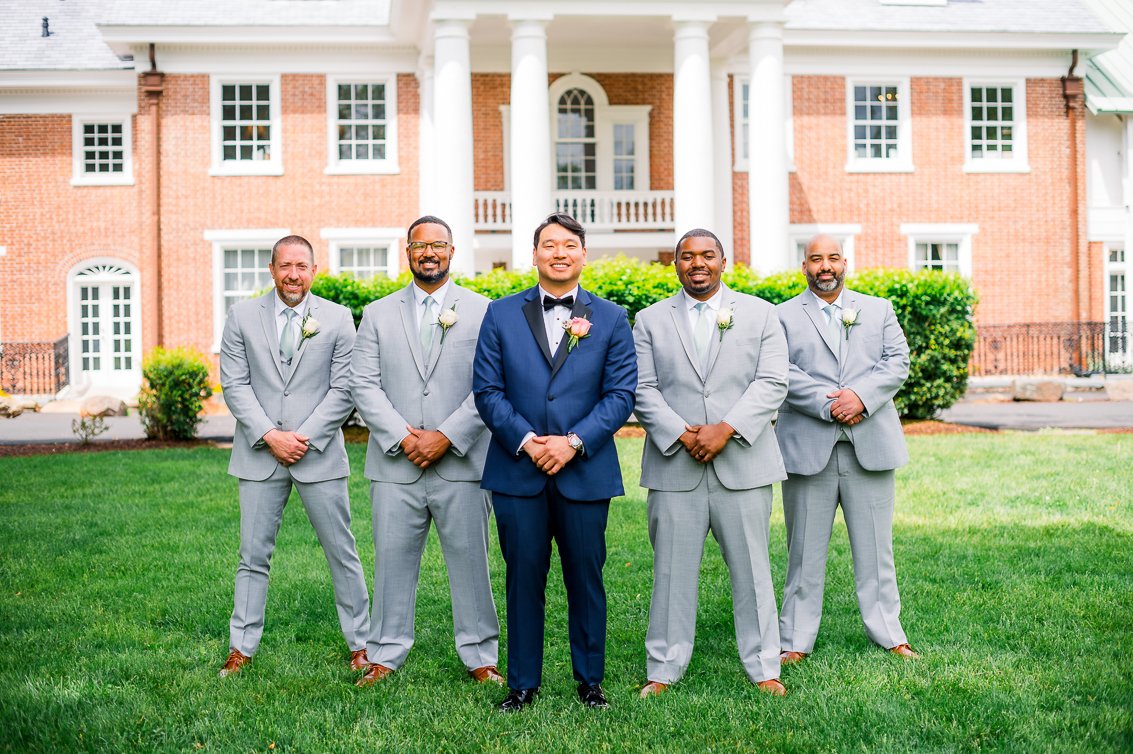 RaspberryPlainManor_Spring_WeddingPhotographersLeesburgVA_youseephotography_WendyBo_blogphoto162.jpg