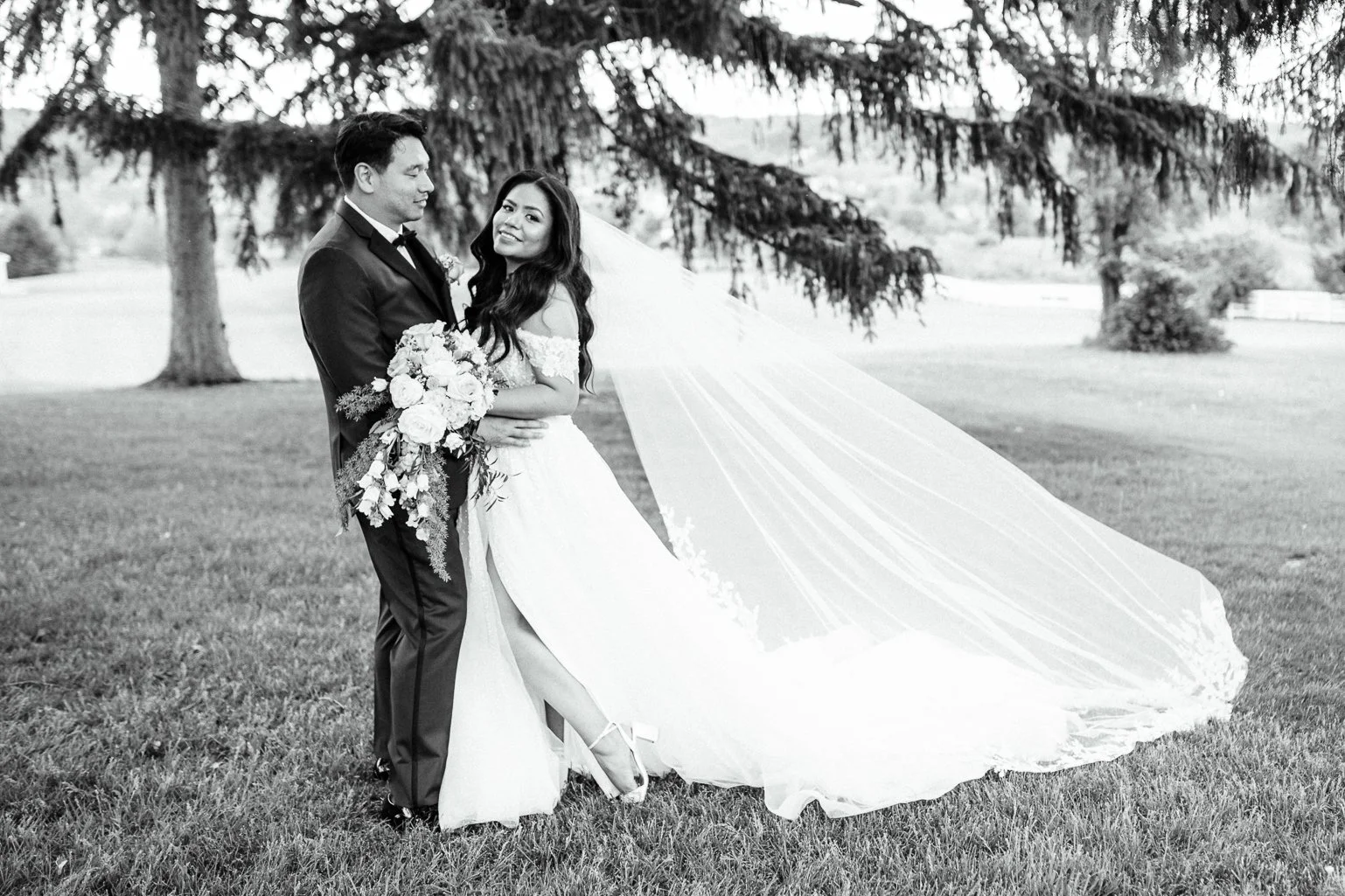 RaspberryPlainManor_Spring_WeddingPhotographersLeesburgVA_youseephotography_WendyBo_blogphoto177.jpg