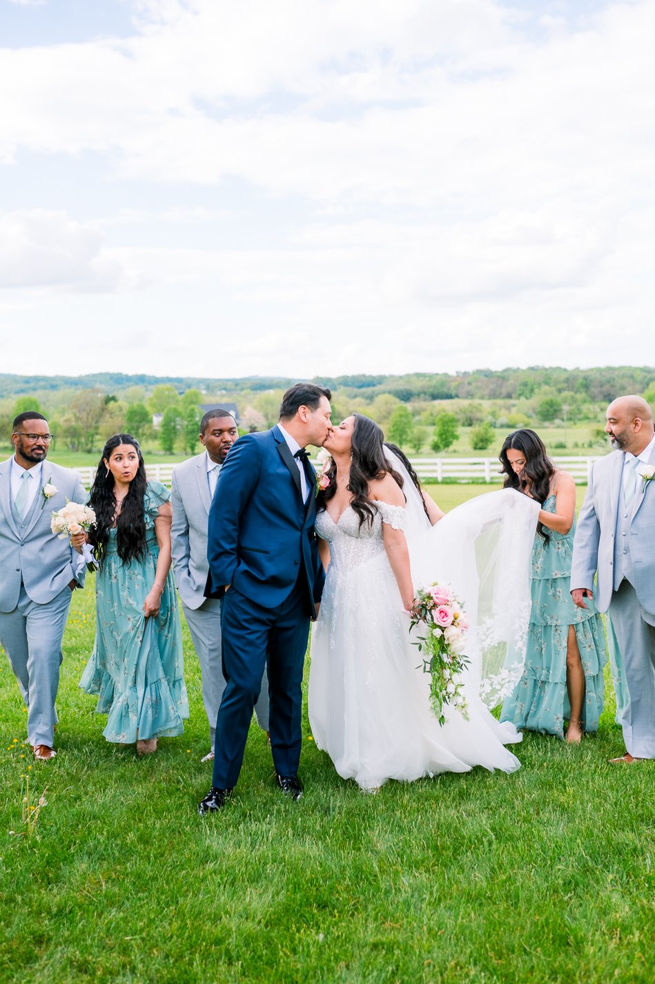 RaspberryPlainManor_Spring_WeddingPhotographersLeesburgVA_youseephotography_WendyBo_blogphoto201.jpg