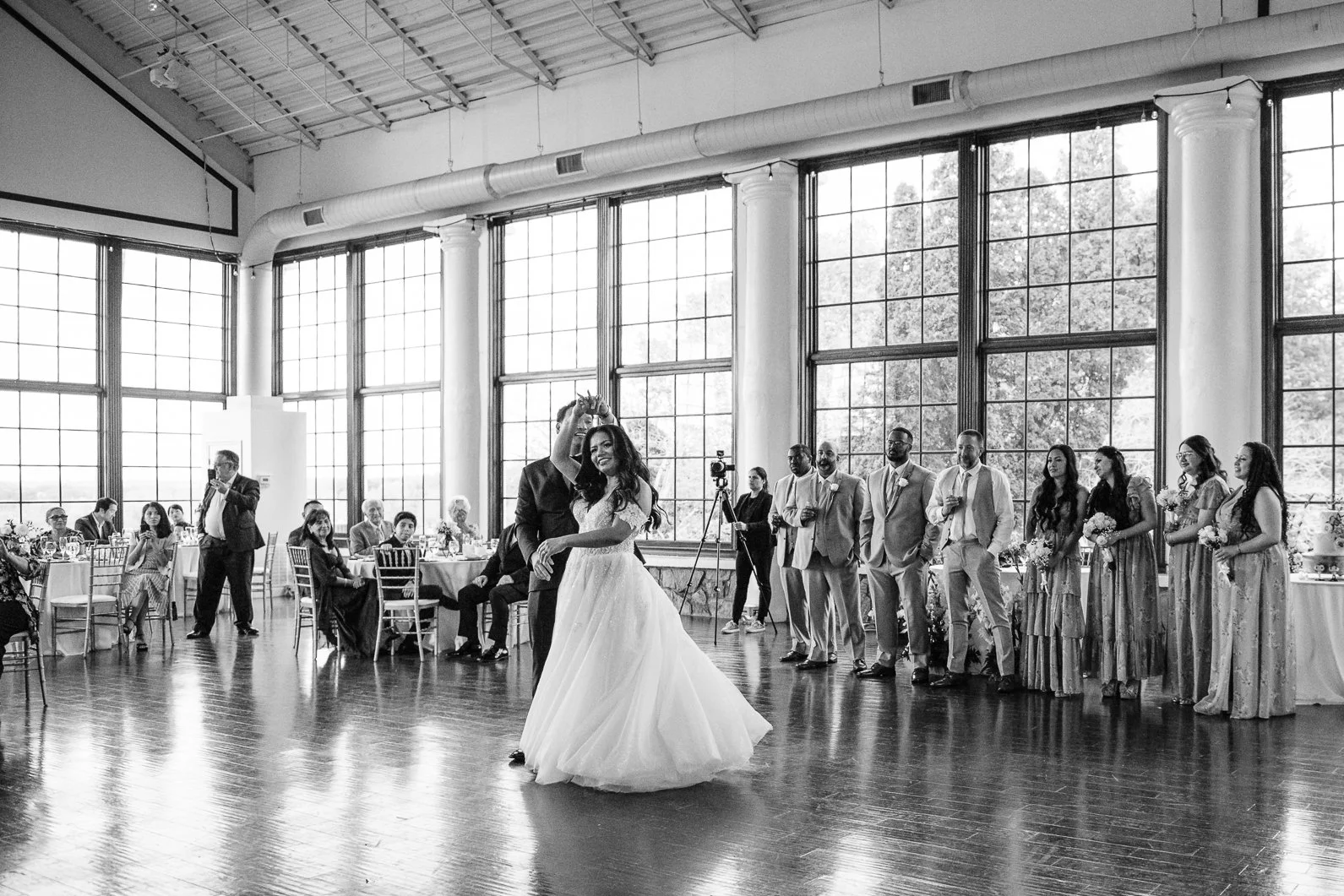RaspberryPlainManor_Spring_WeddingPhotographersLeesburgVA_youseephotography_WendyBo_blogphoto236.jpg