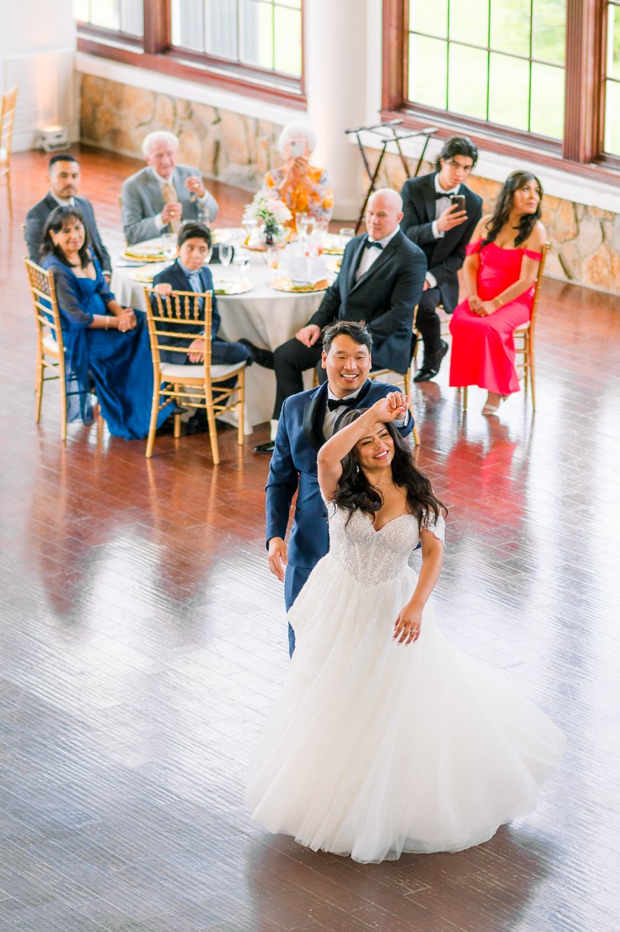 RaspberryPlainManor_Spring_WeddingPhotographersLeesburgVA_youseephotography_WendyBo_blogphoto238.jpg