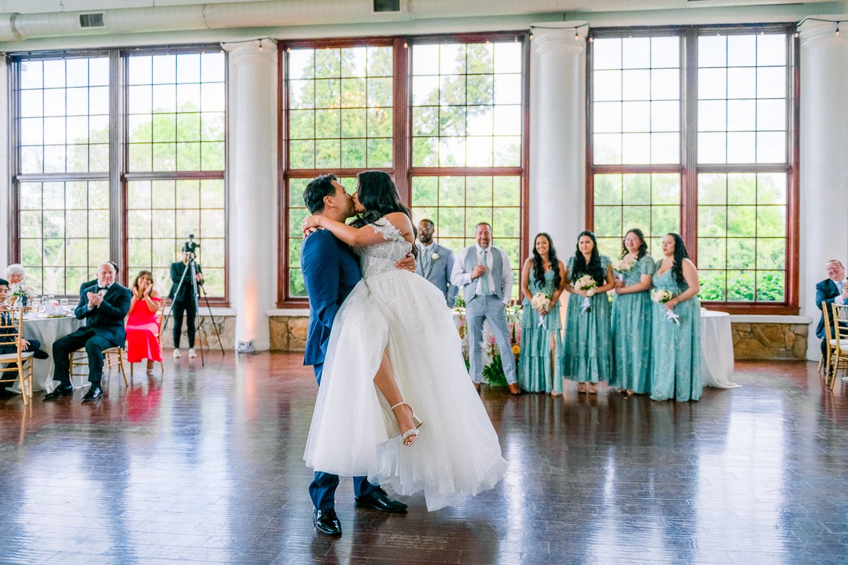 RaspberryPlainManor_Spring_WeddingPhotographersLeesburgVA_youseephotography_WendyBo_blogphoto242.jpg