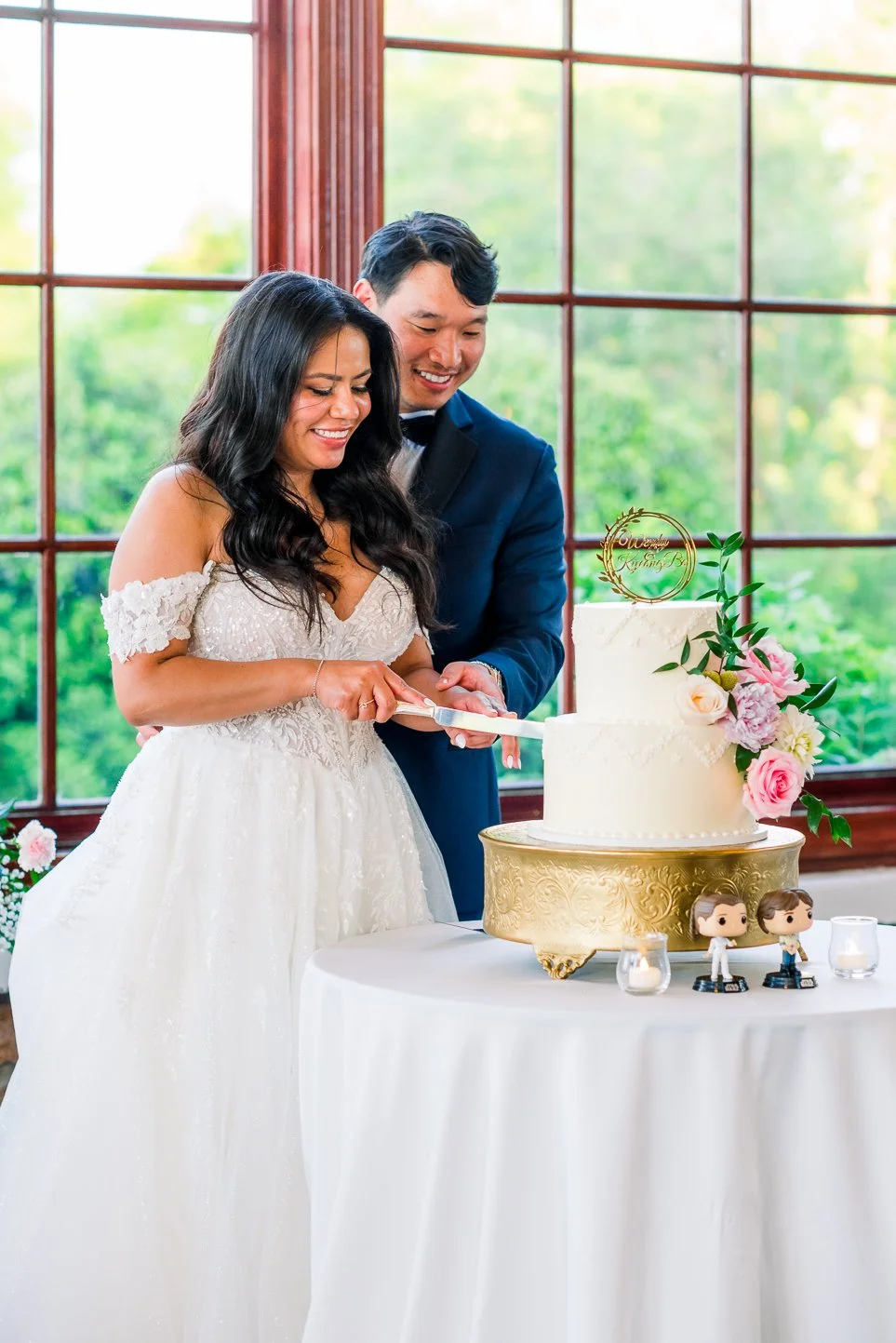 RaspberryPlainManor_Spring_WeddingPhotographersLeesburgVA_youseephotography_WendyBo_blogphoto247.jpg