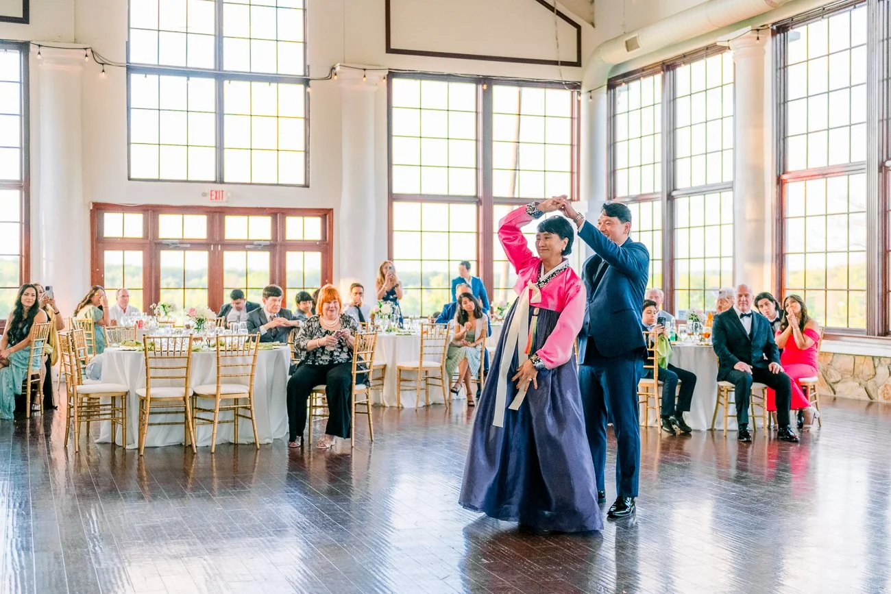 RaspberryPlainManor_Spring_WeddingPhotographersLeesburgVA_youseephotography_WendyBo_blogphoto254.jpg
