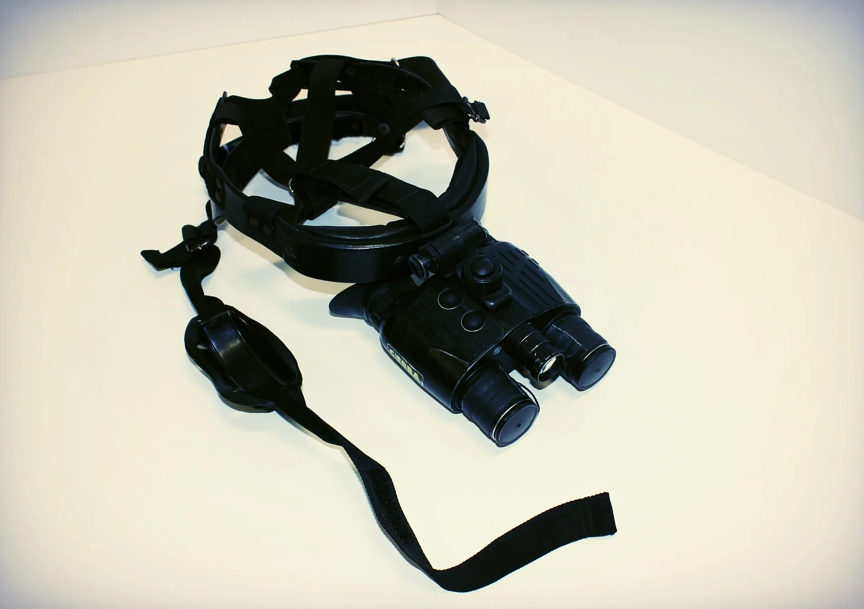 Night-vision-goggles-min.JPG