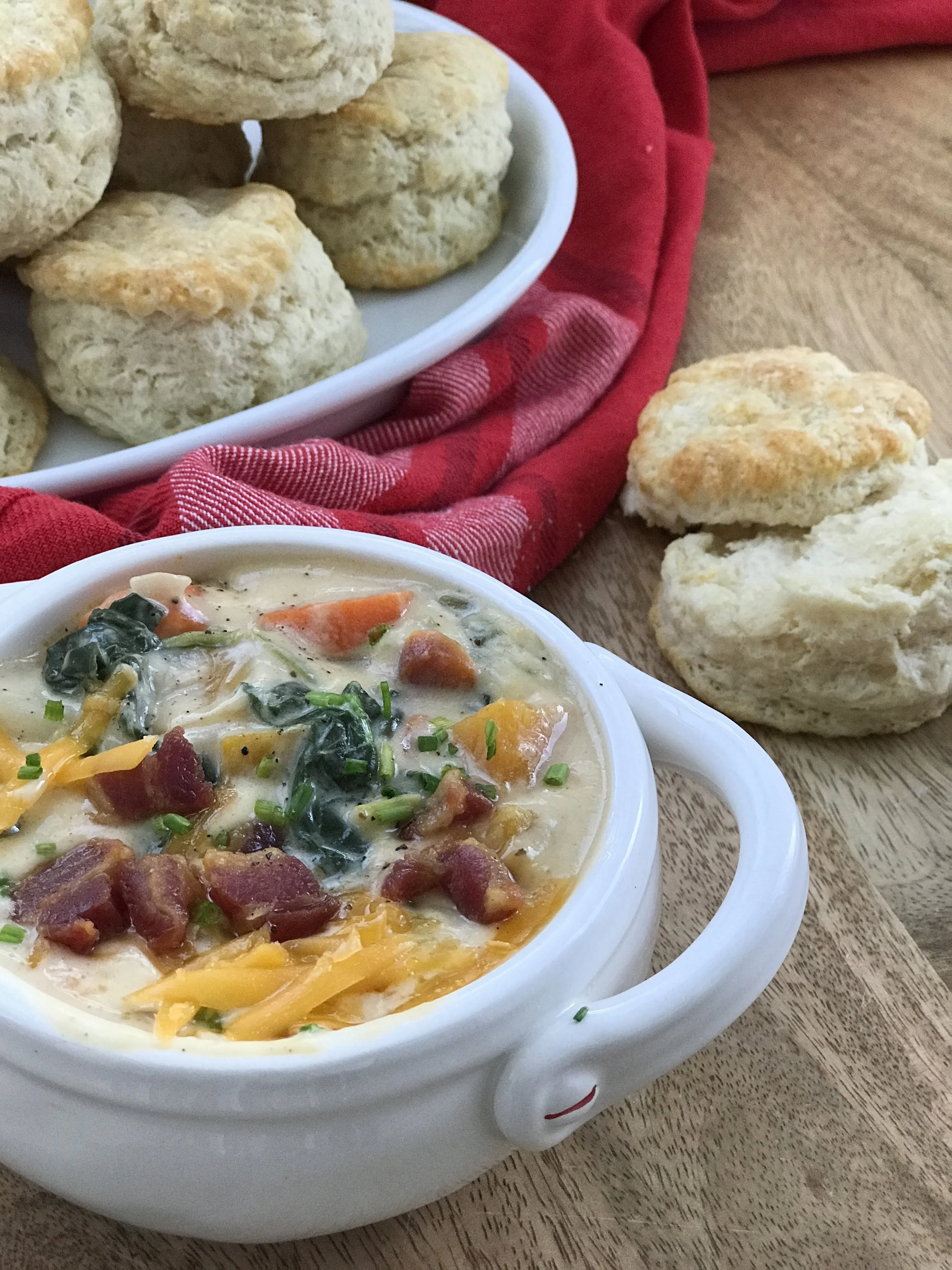 Cheesy Vegetable Chowder 