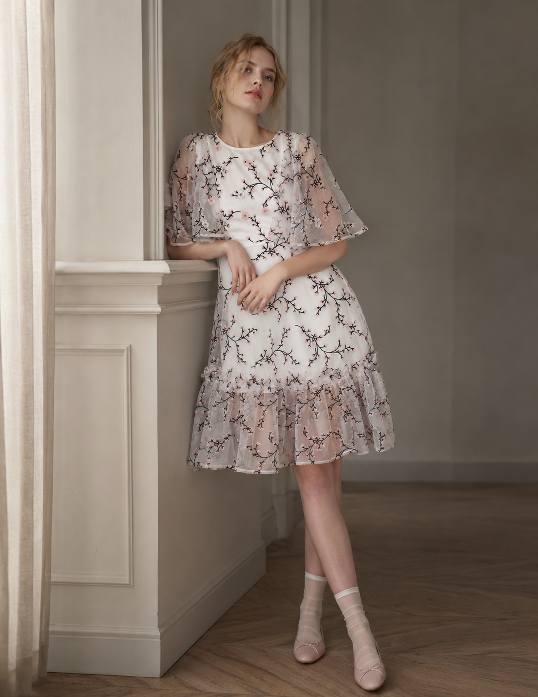 Vestido_flor_cerezo_lolita_Mctisell_modelo_4.png