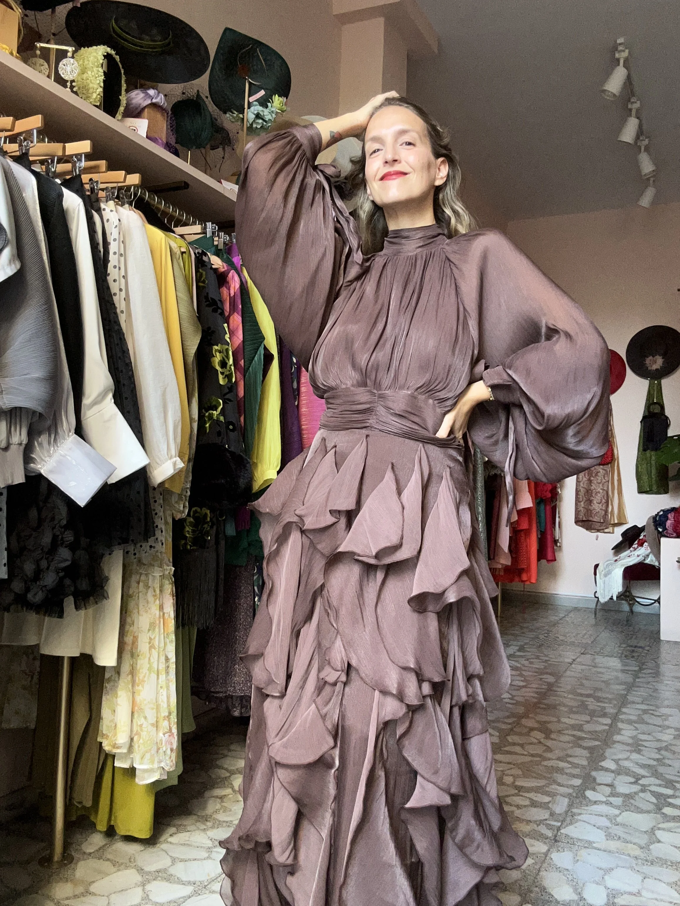 Vestido de volantes marrón chocolate