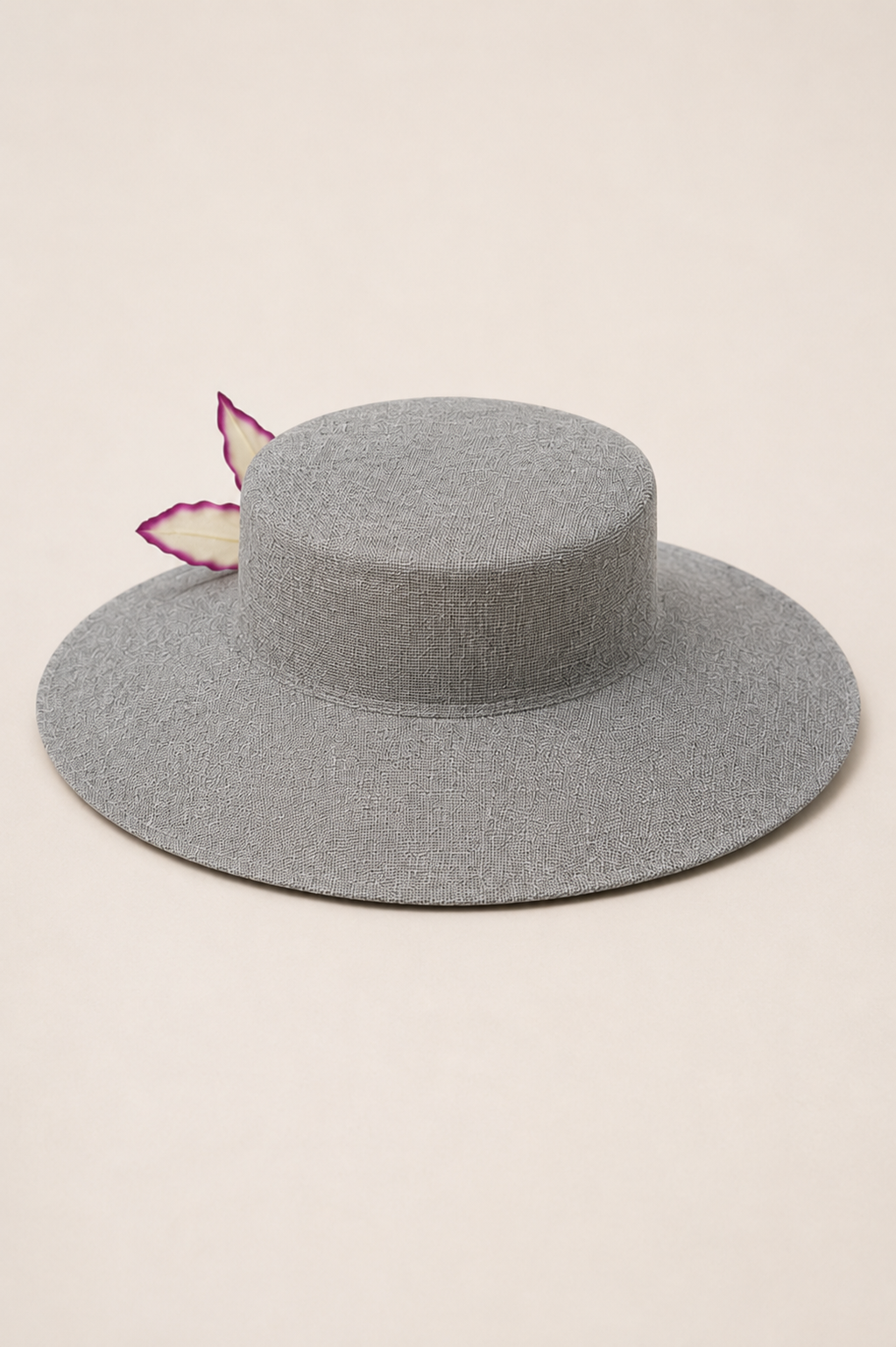 Pamela_gris_flor_tropical_lolita_mctisell_back.png