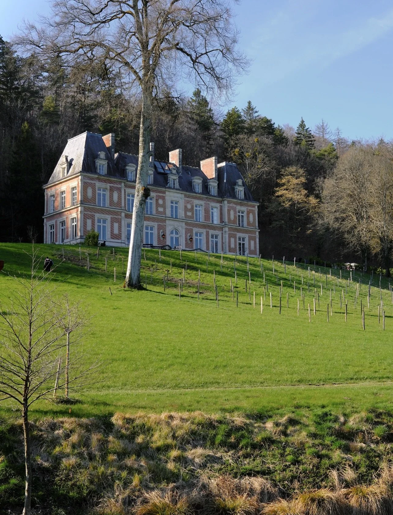 My first artist residency was in a Chateau in France and I&rsquo;m feeling so grateful for this opportunity and all the wonderful, creative people I met here. Living with 26 artist is entertaining, wild, and emotional at times but oh so fun! I wrote 