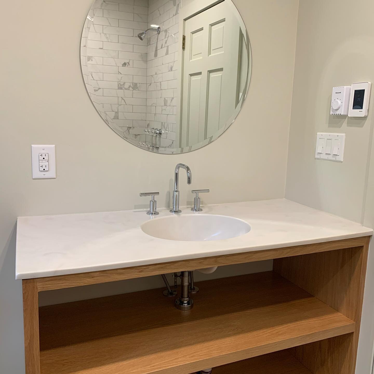 Another beautiful bathroom remodel 

#bathroomremodel #custom #customcabinetry #bathroomsofinstagram #bathroomrenovation #carpentry #construction #bathroomdecor #bathroomdesign