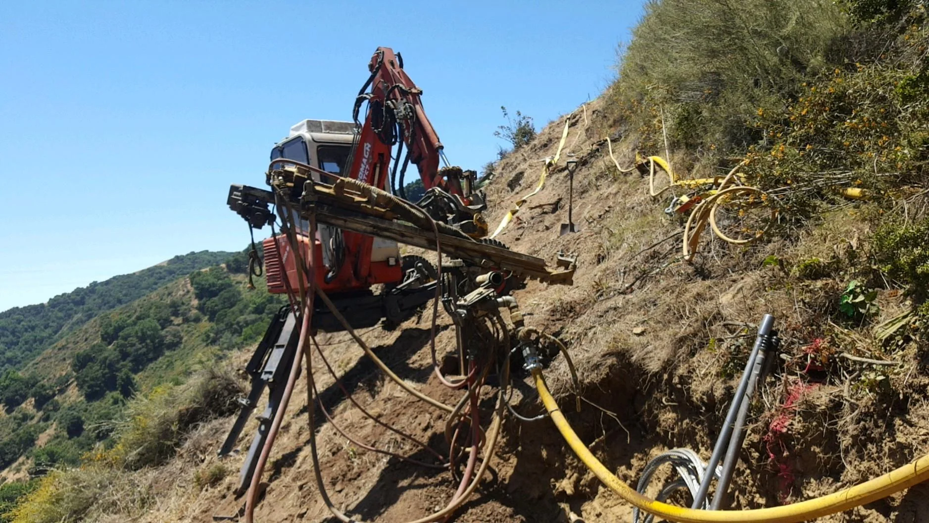2017 Drilling Anchors for an Active Slide Bay Area