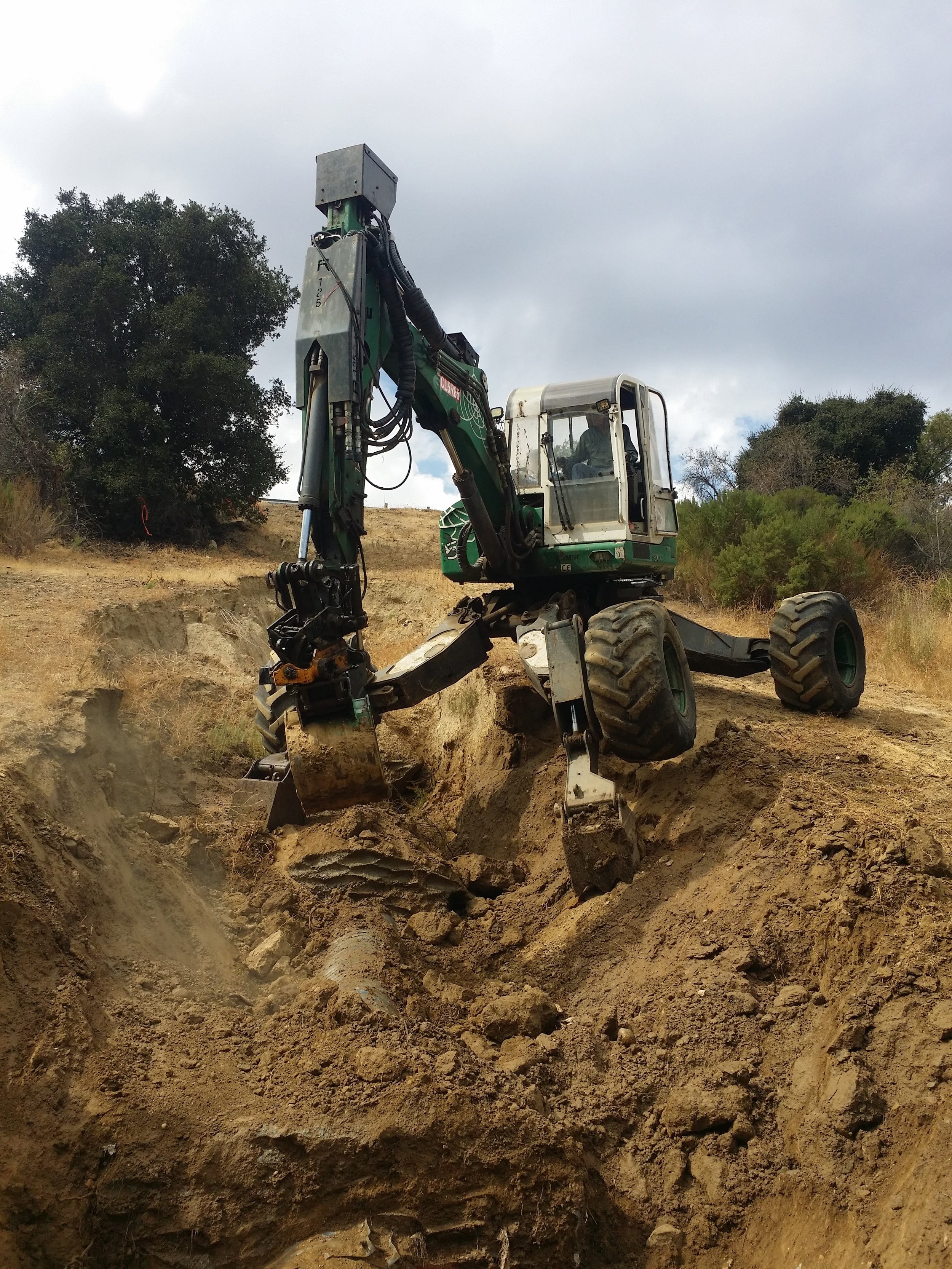 2017 Storm Drain Replacement Old Rd. Santa Clarita for Cal Trans
