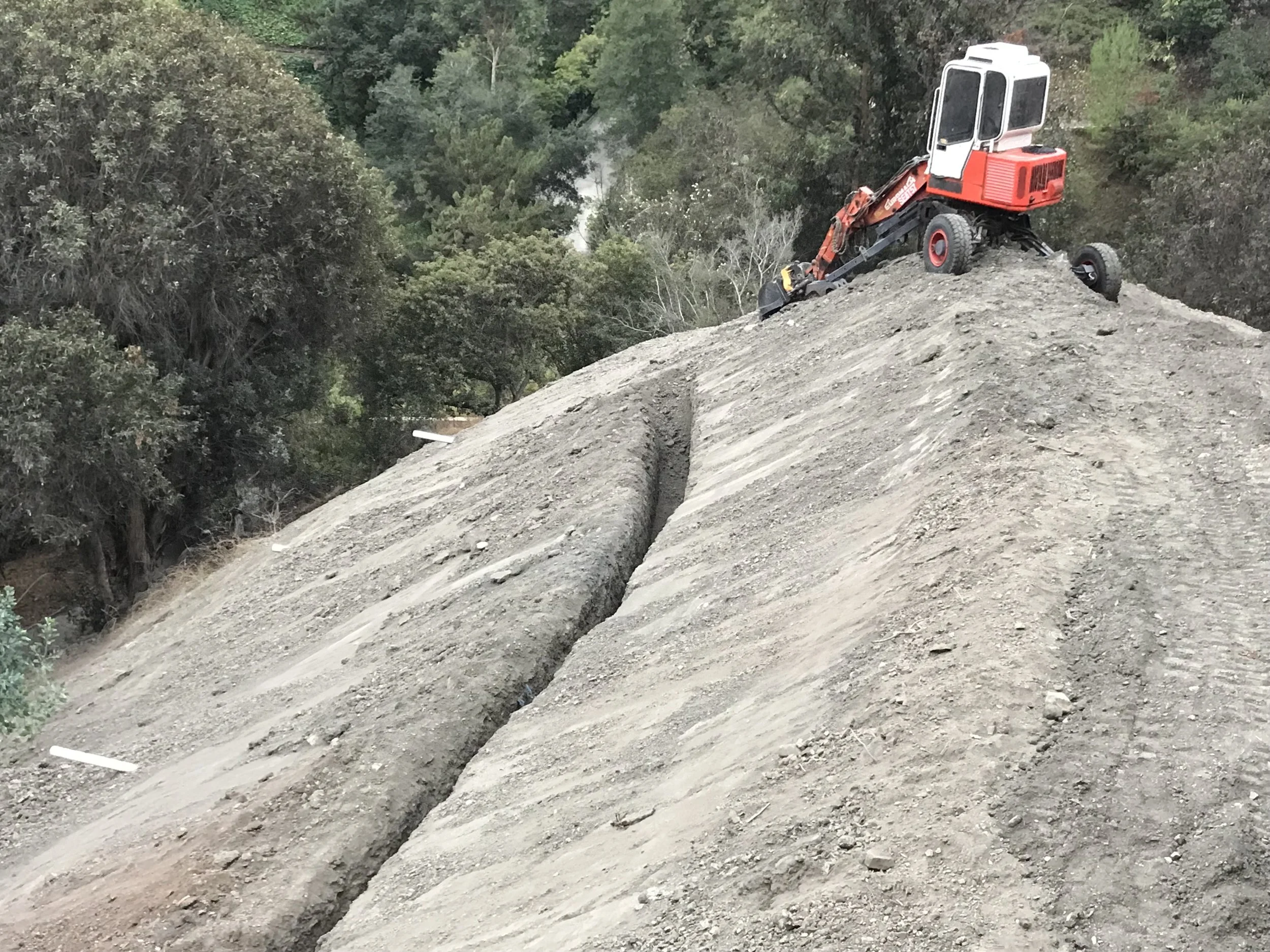 2017 Utility Trenches Bel Aire CA
