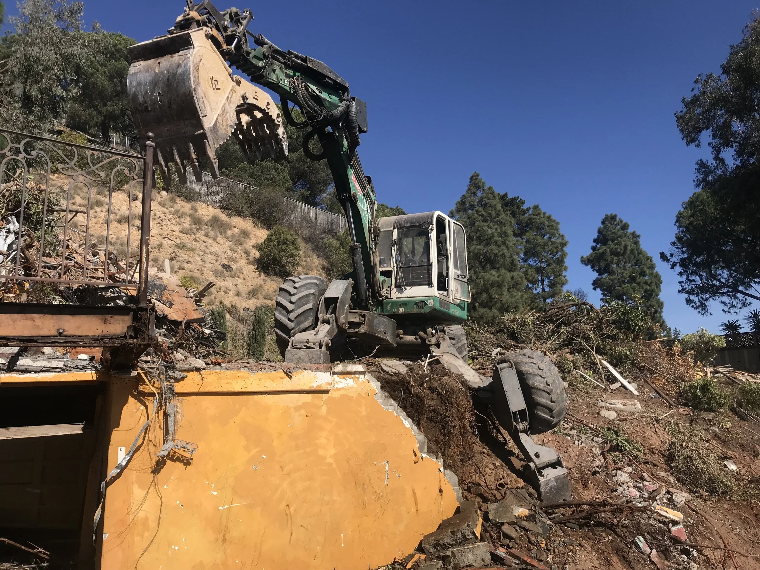 Pacific Palisades Demolition Novemeber 2018