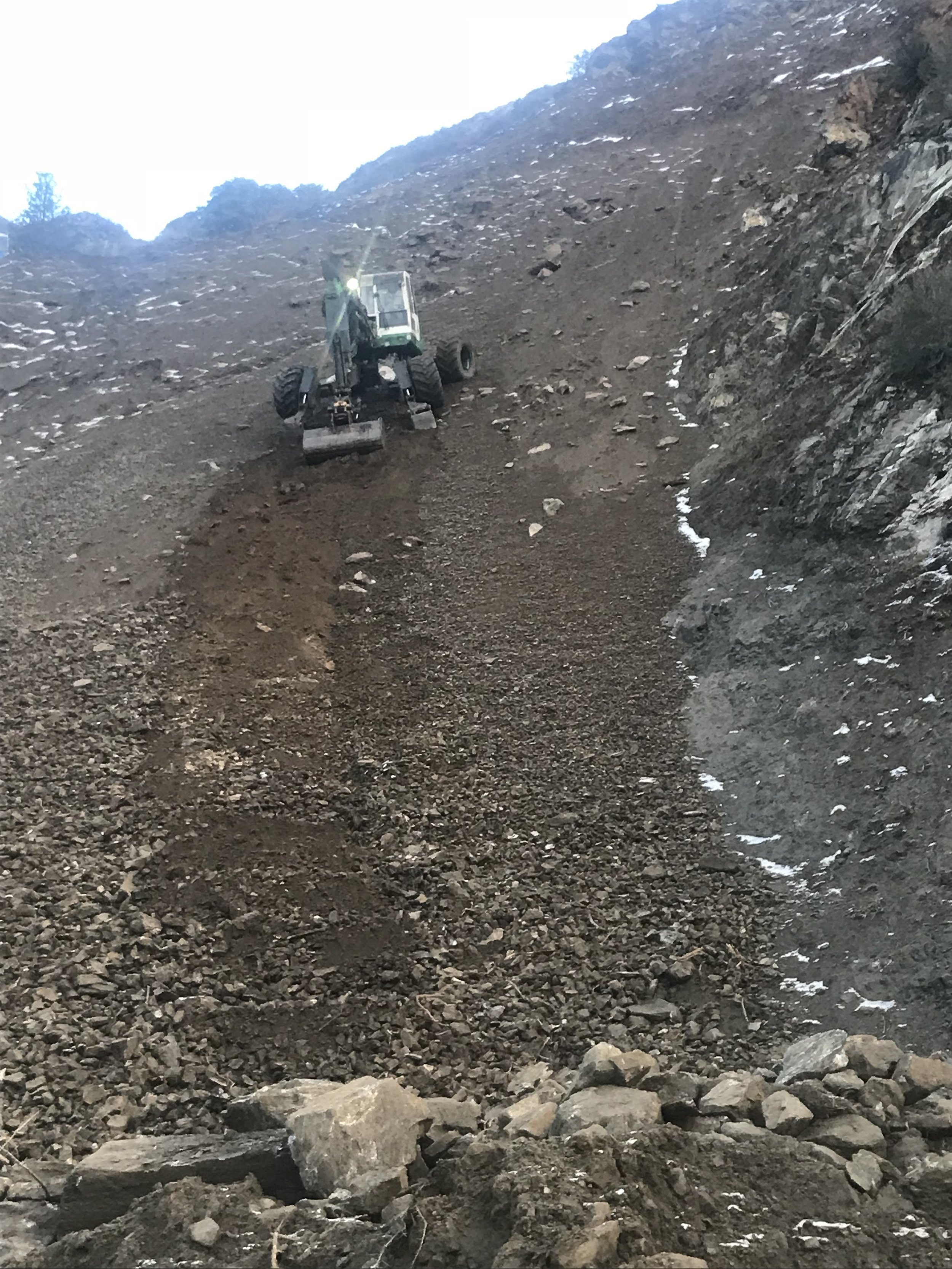 March 2019 Emergency Slide Removal Angeles Crest Hwy2