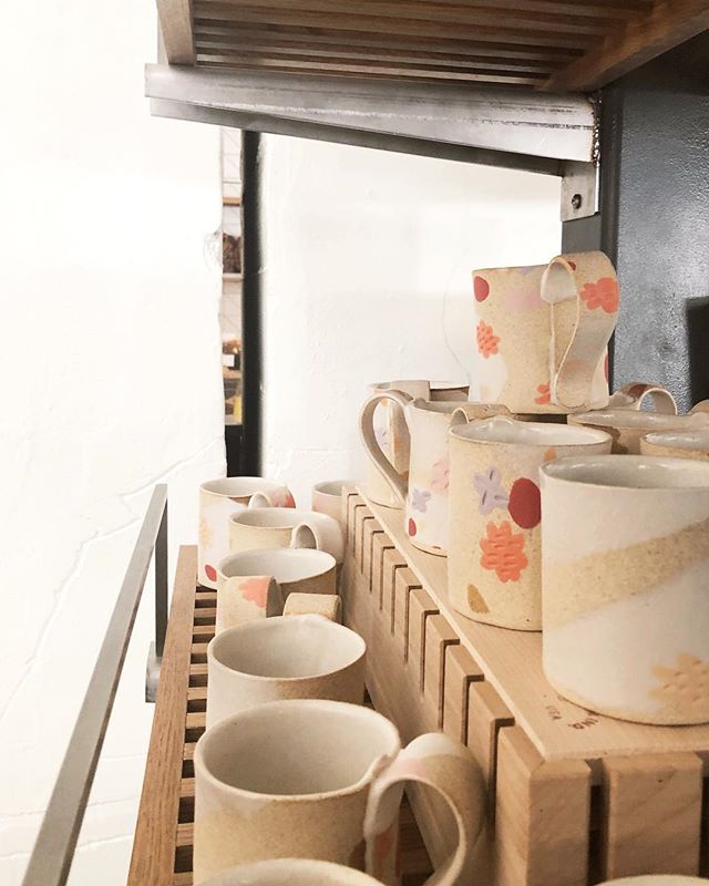Always looking at ceramics and imagining how I could use them around the home. These homemade ones from Tartine Manufactory at @rowdtla have just the right amount of casual style for a low key gathering. #tartinemanufactory #tartinemanufactoryla #row
