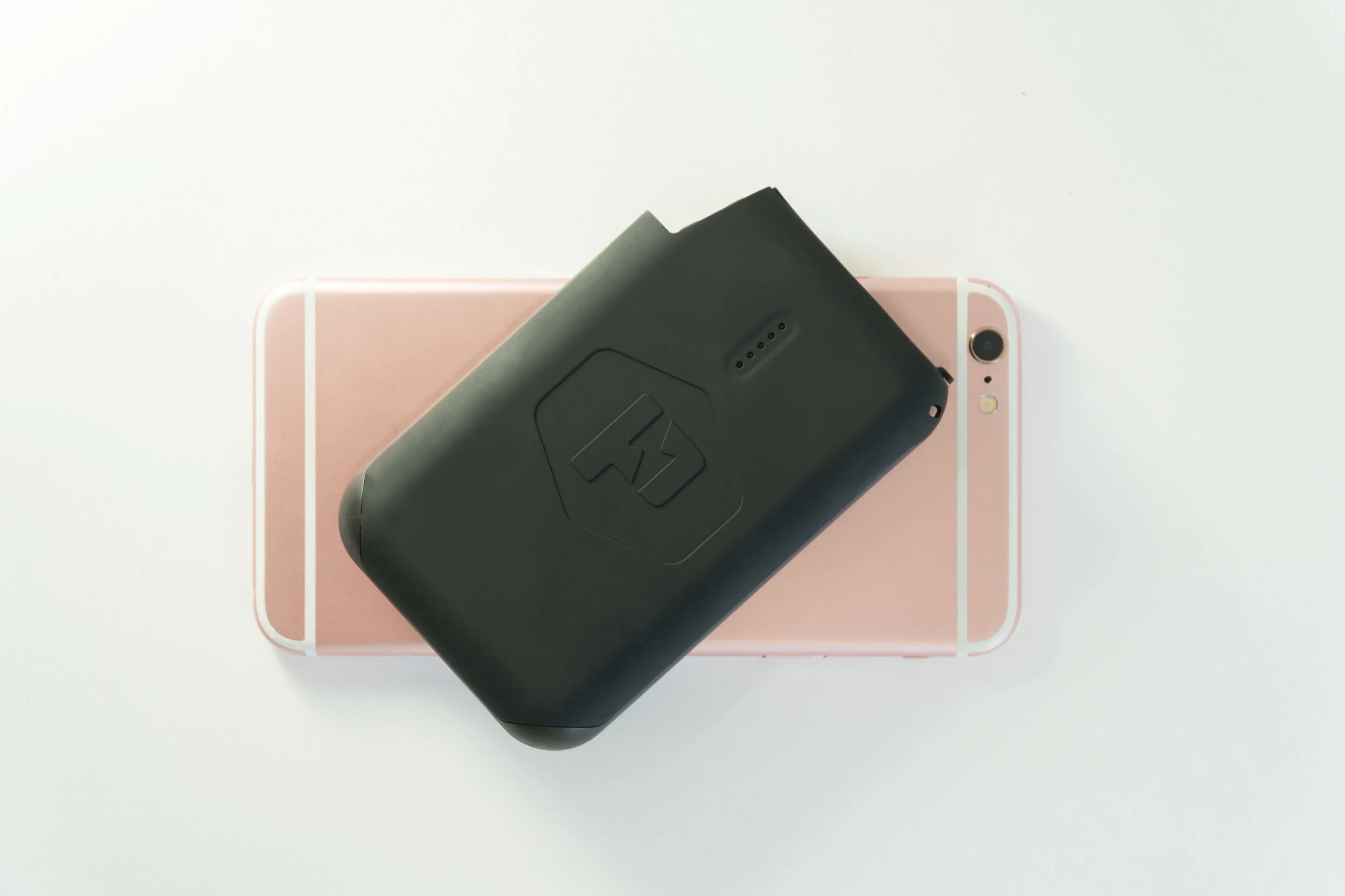Pronto-Basecamp-iphone-comparison.jpg