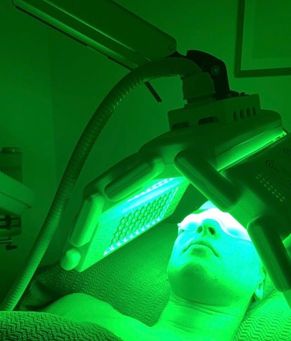 What is light therapy? 
⠀⠀⠀⠀⠀⠀⠀⠀⠀
Originally created by NASA to grow Plants in space!
⠀⠀⠀⠀⠀⠀⠀⠀⠀
It is a noninvasive treatment, quick and completely painless. These machines are a high tech skincare tool that repairs skin tissue by re-energising your 