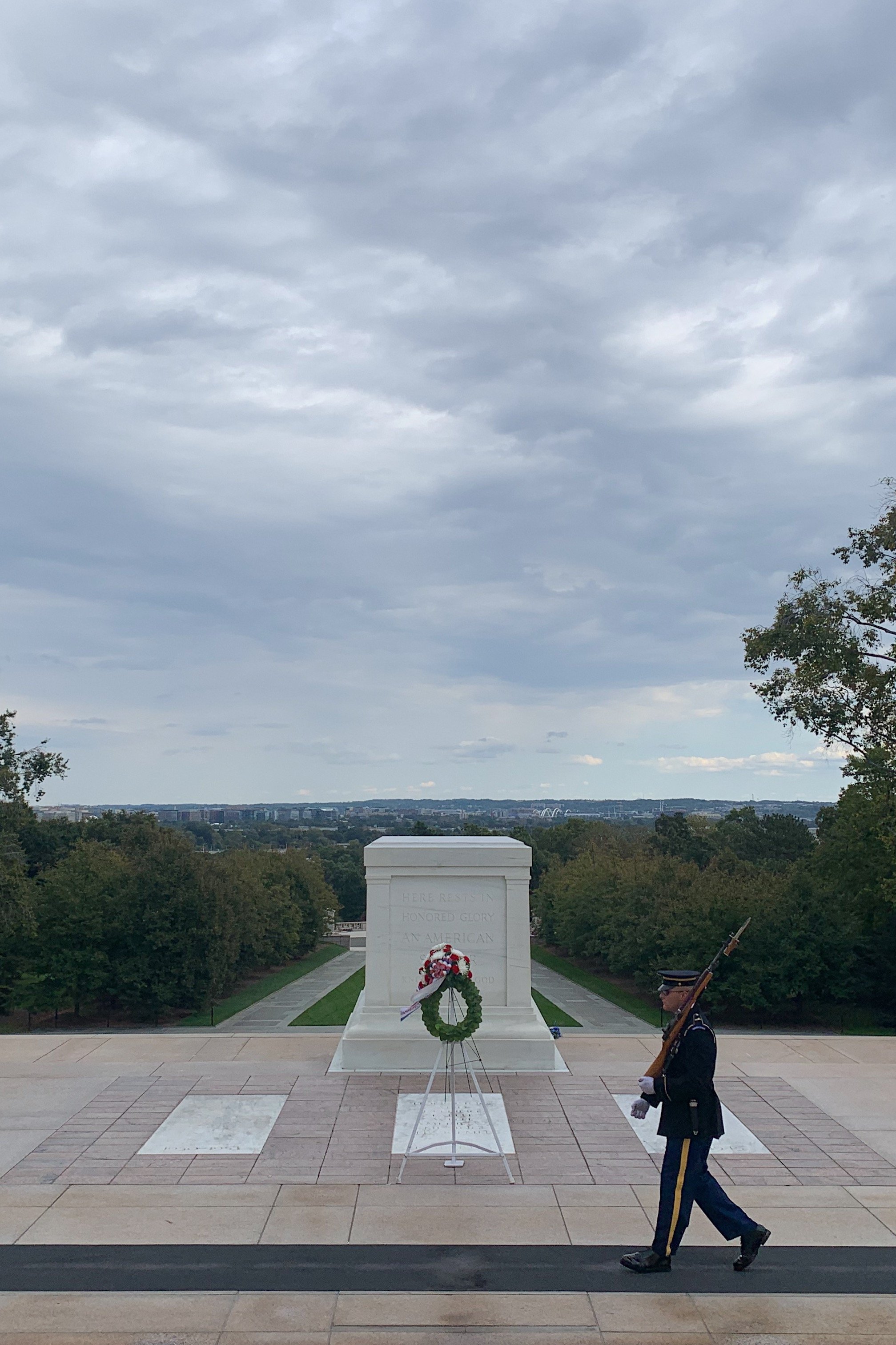 arlington-national-cemetery-tomb-of-the-unknown-soldier.JPG