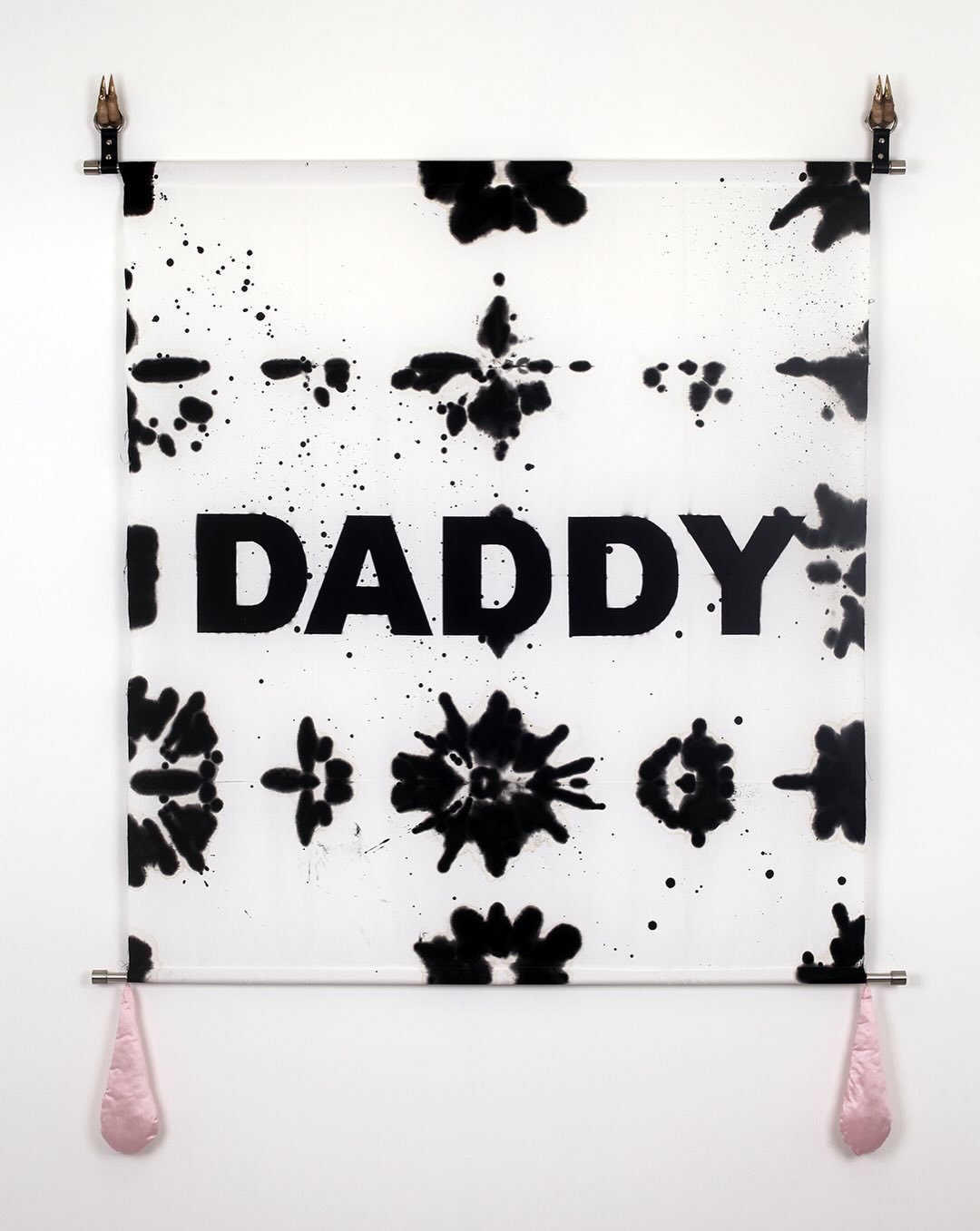 Heavy Leather approaches dominance and submission as gestures of care and consent, inviting viewers into a ritual space of devotion where power exchange unfolds as a language of intimacy.

Heavy Leather
6 June - 4 July
@syrup.contemporary 

Images:
D