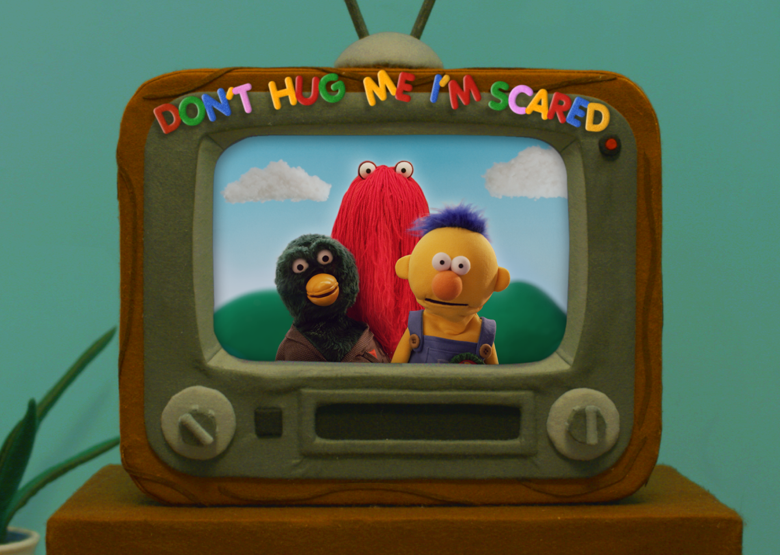 Don't Hug Me I'm Scared