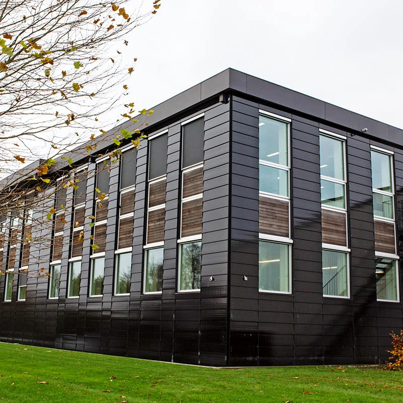 ....New office building ..Nouveau bâtiment administratif ..Neues Bürogebäude ..新建办公大楼 ..Новое офисное здание ....