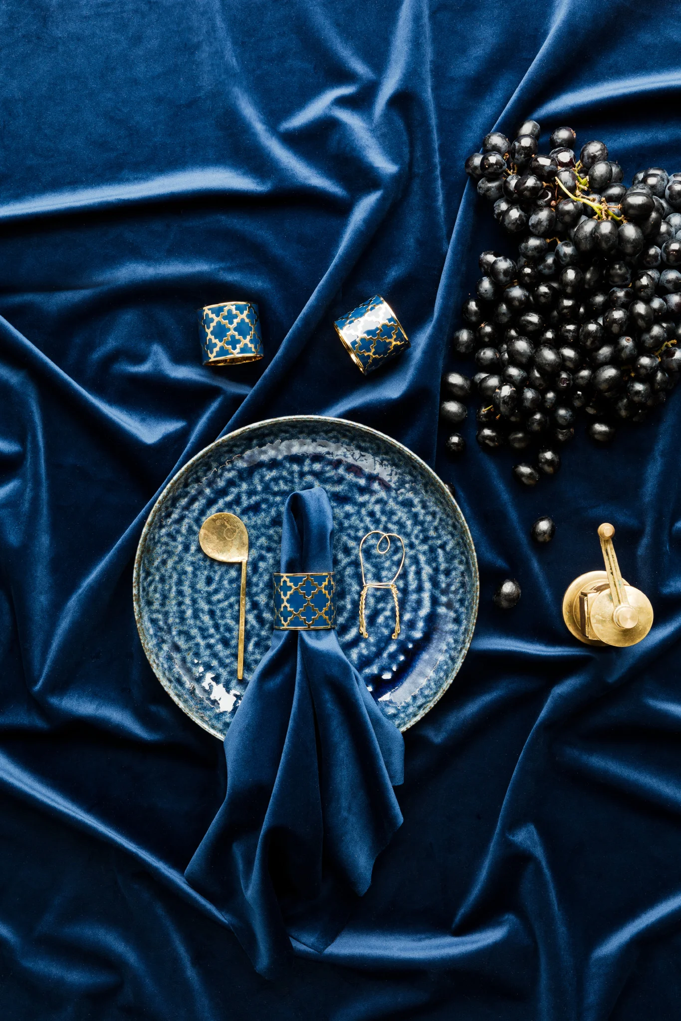 Table&Co24345_Gemmola_preview.jpg