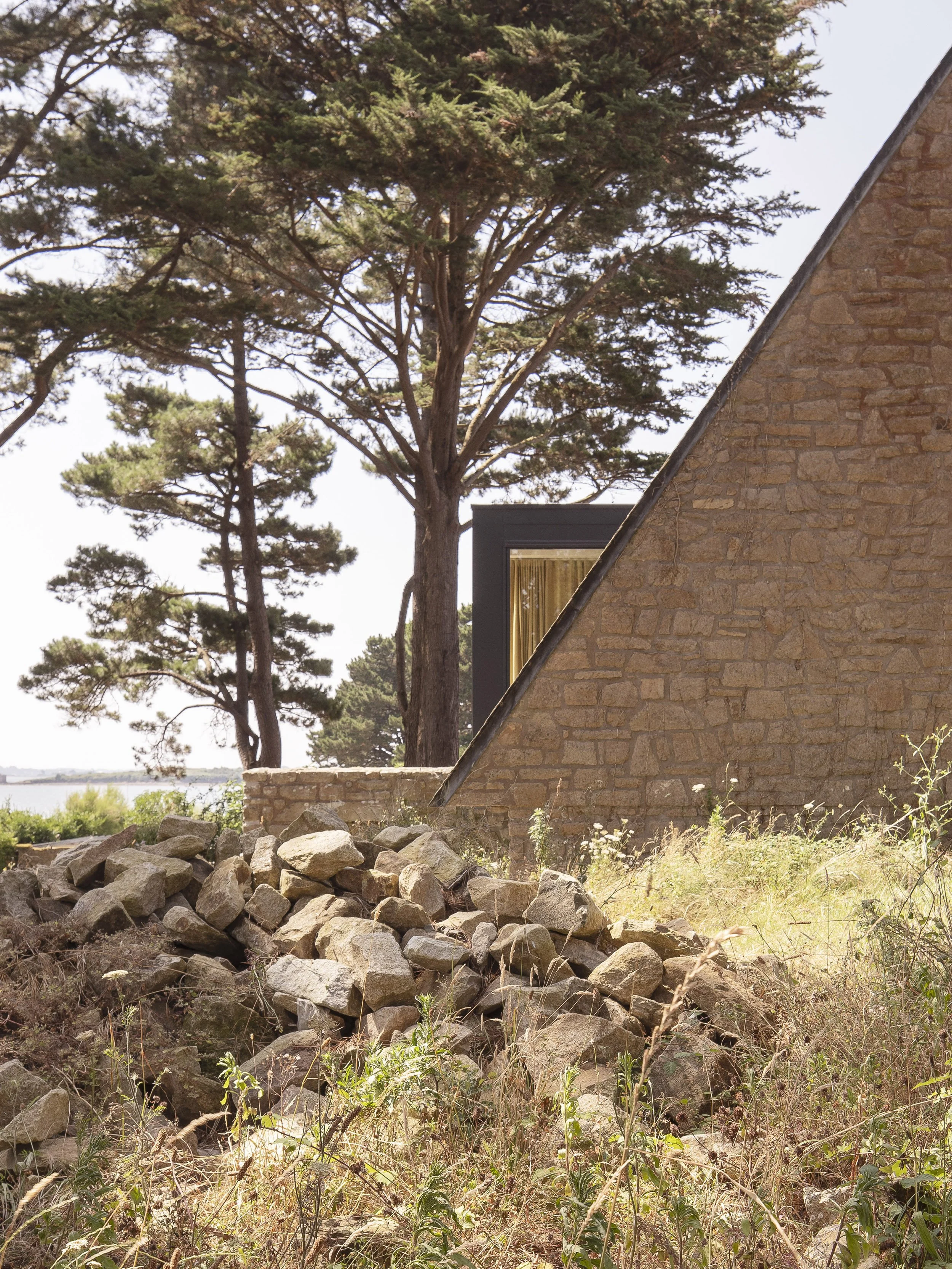 Mousterian_GUILLOU_NORZH_STUDIO_9871.jpg