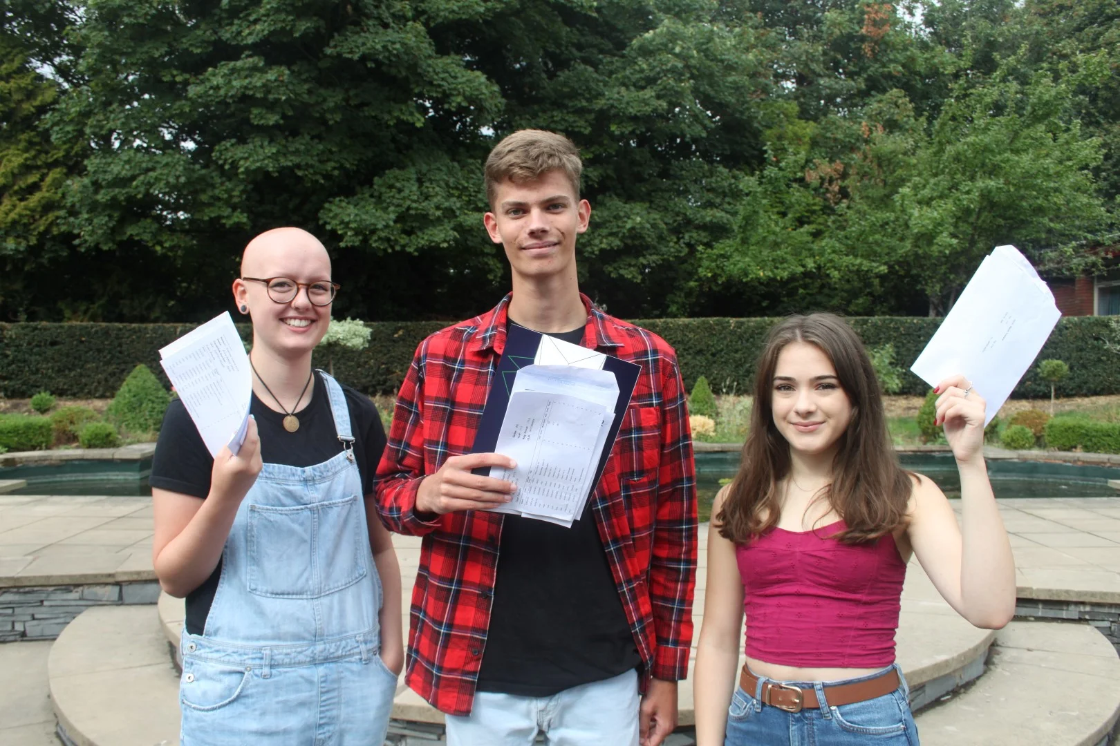 Redhill School pupils and staff celebrate outstanding GCSE results summer 2018