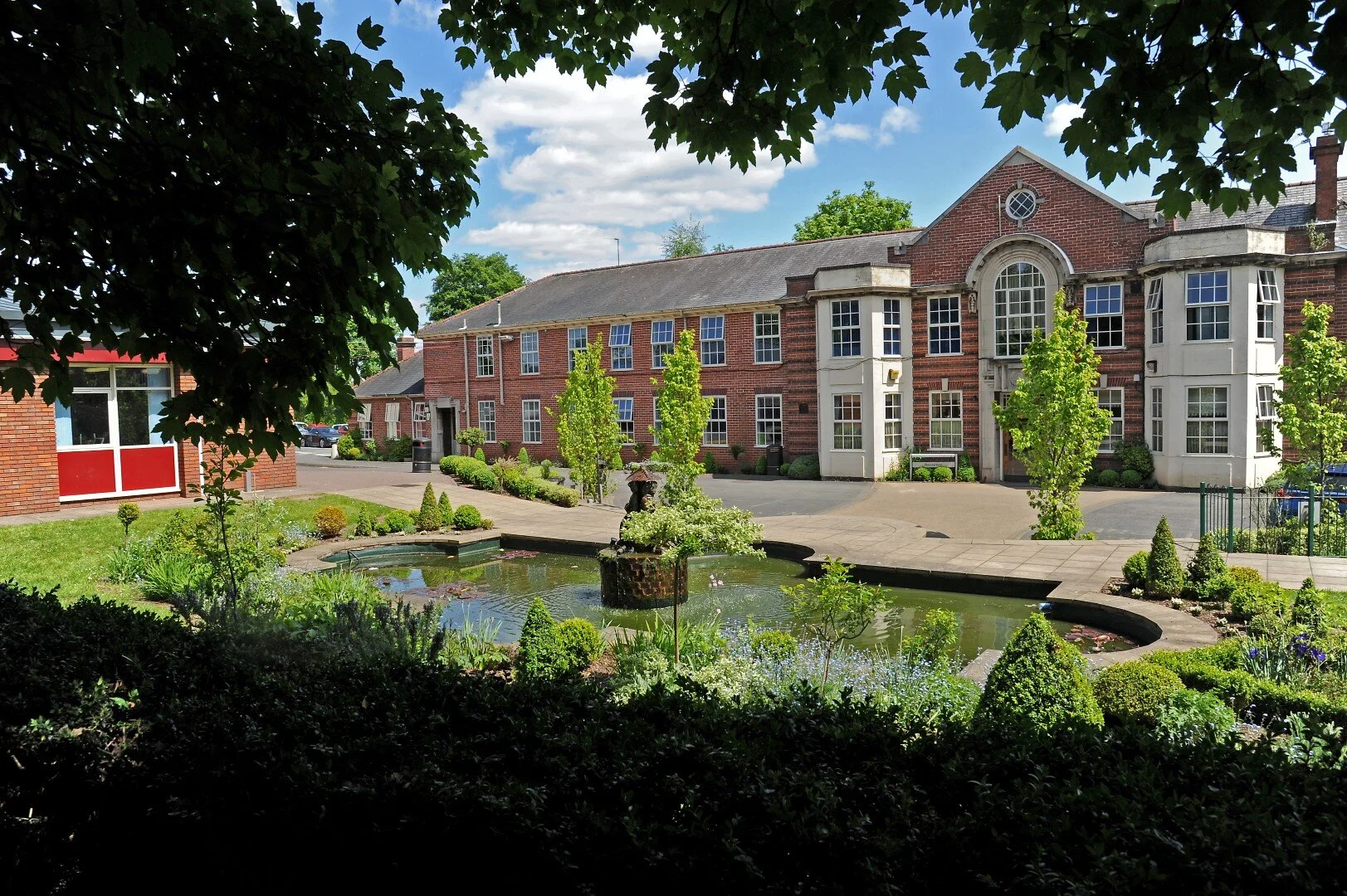 Phased re-opening of Redhill School for Year 10 students