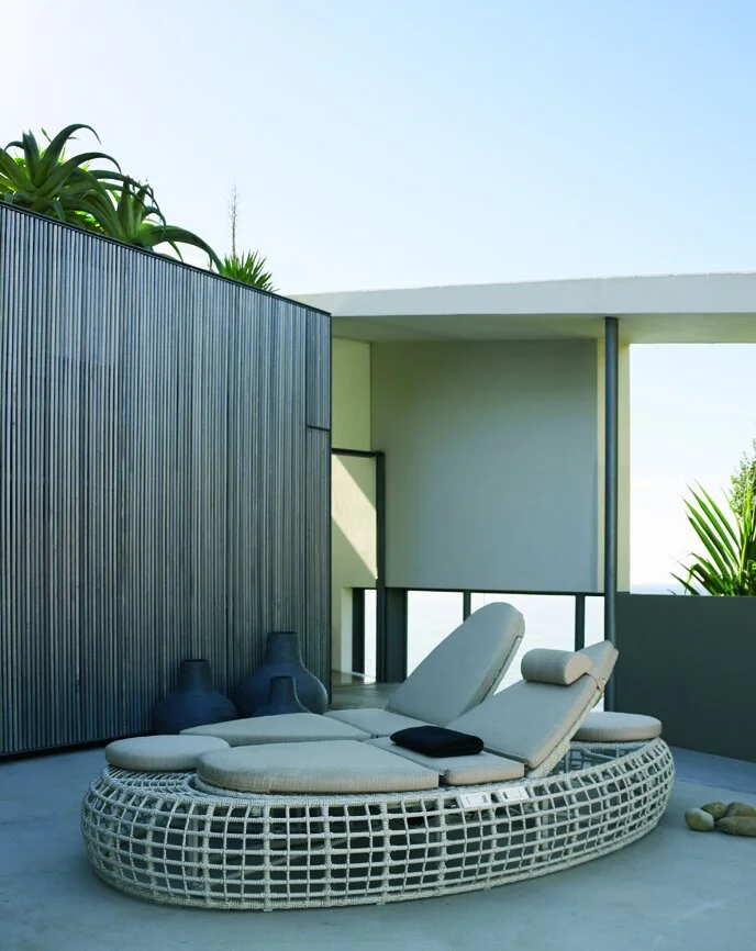mexis day bed 14012.jpg