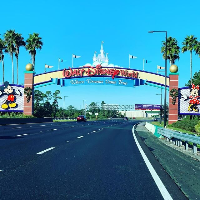 Merry Christmas Eve from the happiest place on earth!  We had a great time at Disney World and really felt merry &amp; bright!
.
.
#merryandbright #whitehouseontheroad #disney #happiestplaceonearth